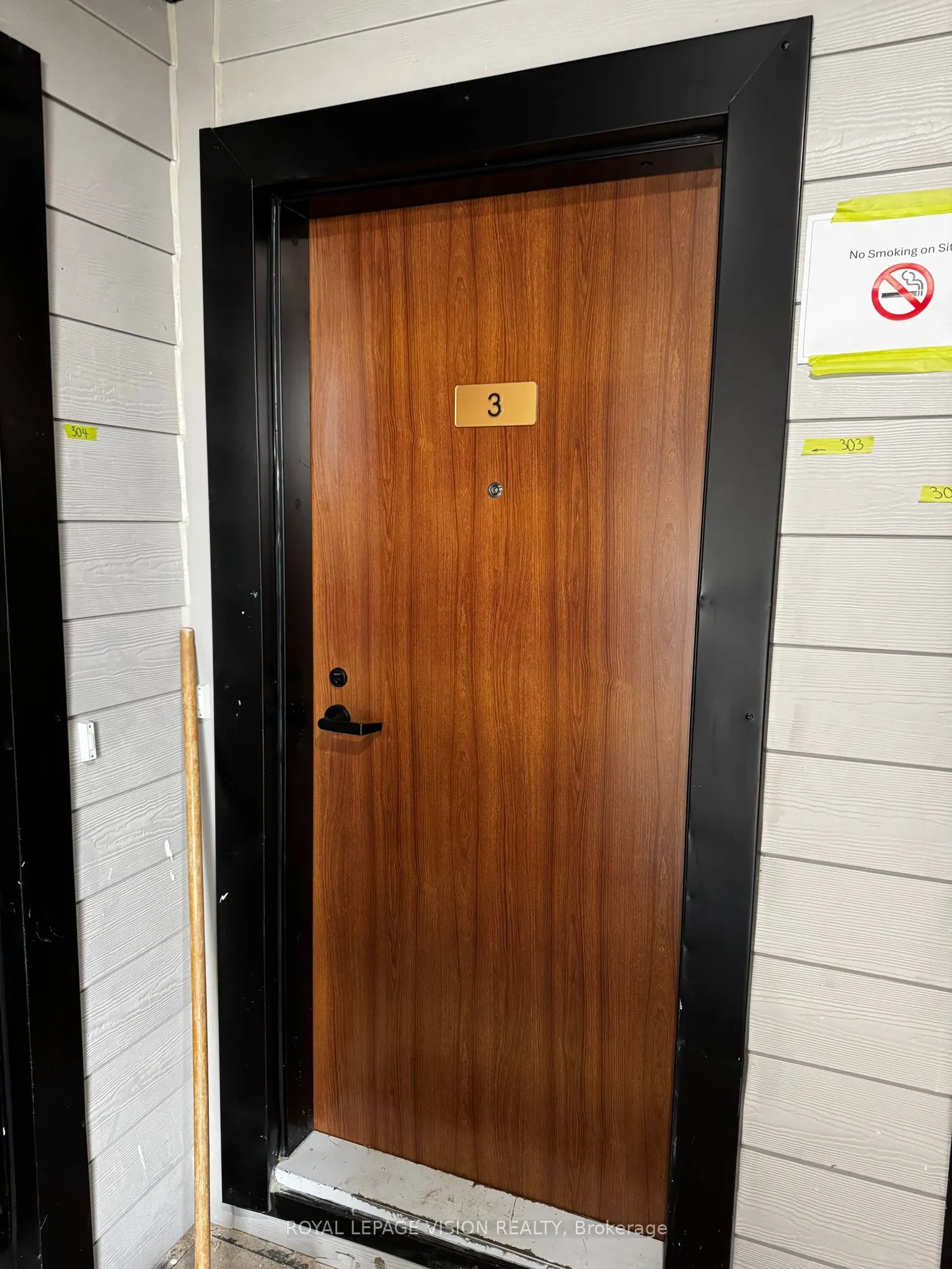 113 Marydale Avenue, #3