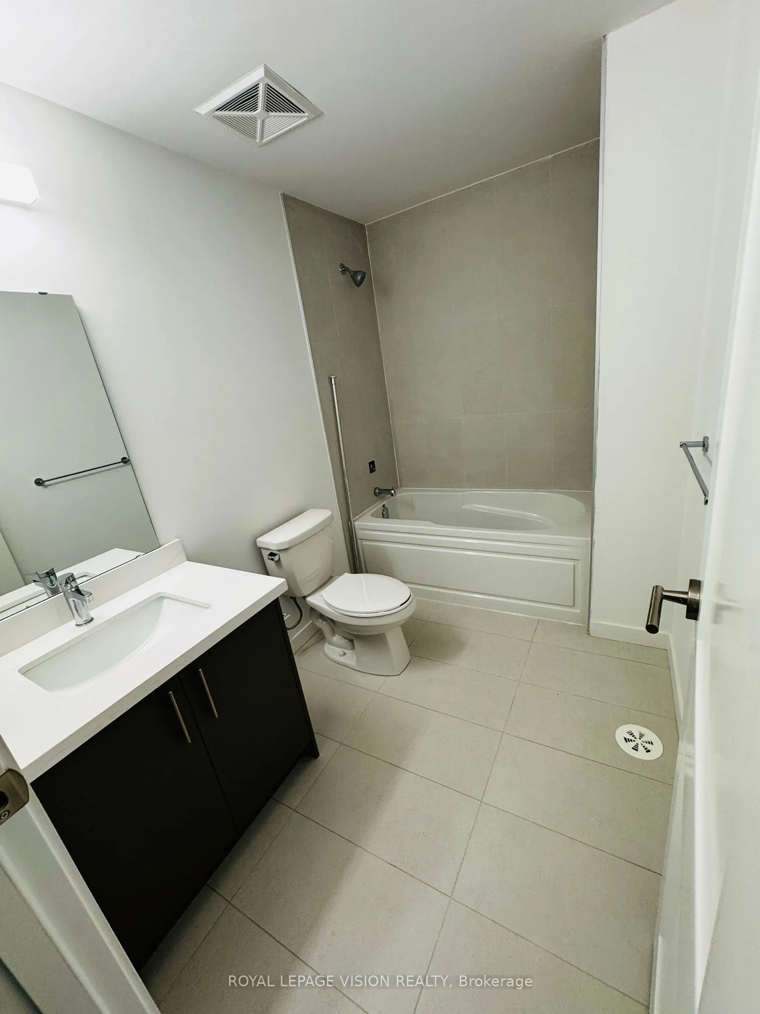 113 Marydale Avenue, #3