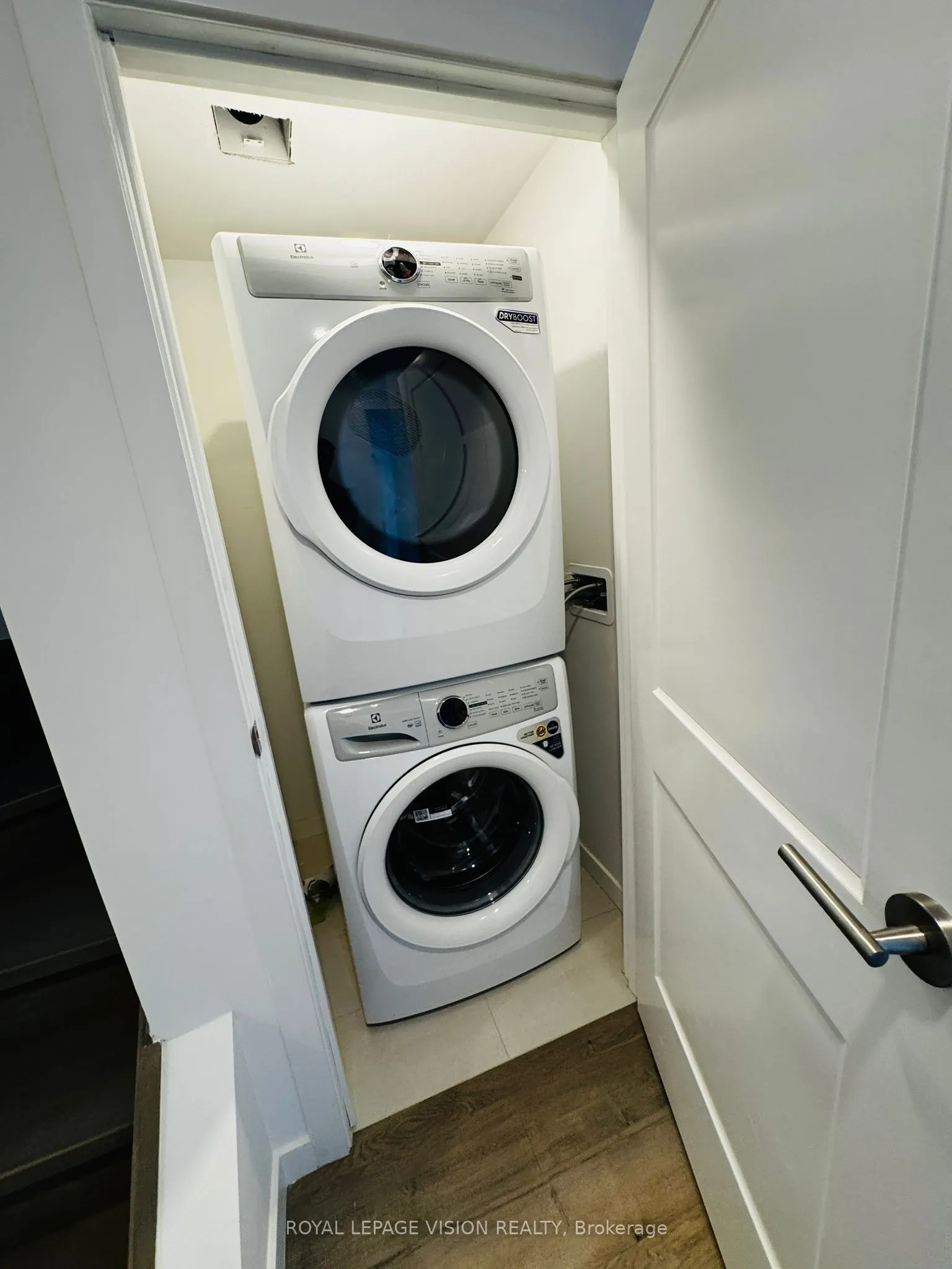 113 Marydale Avenue, #3