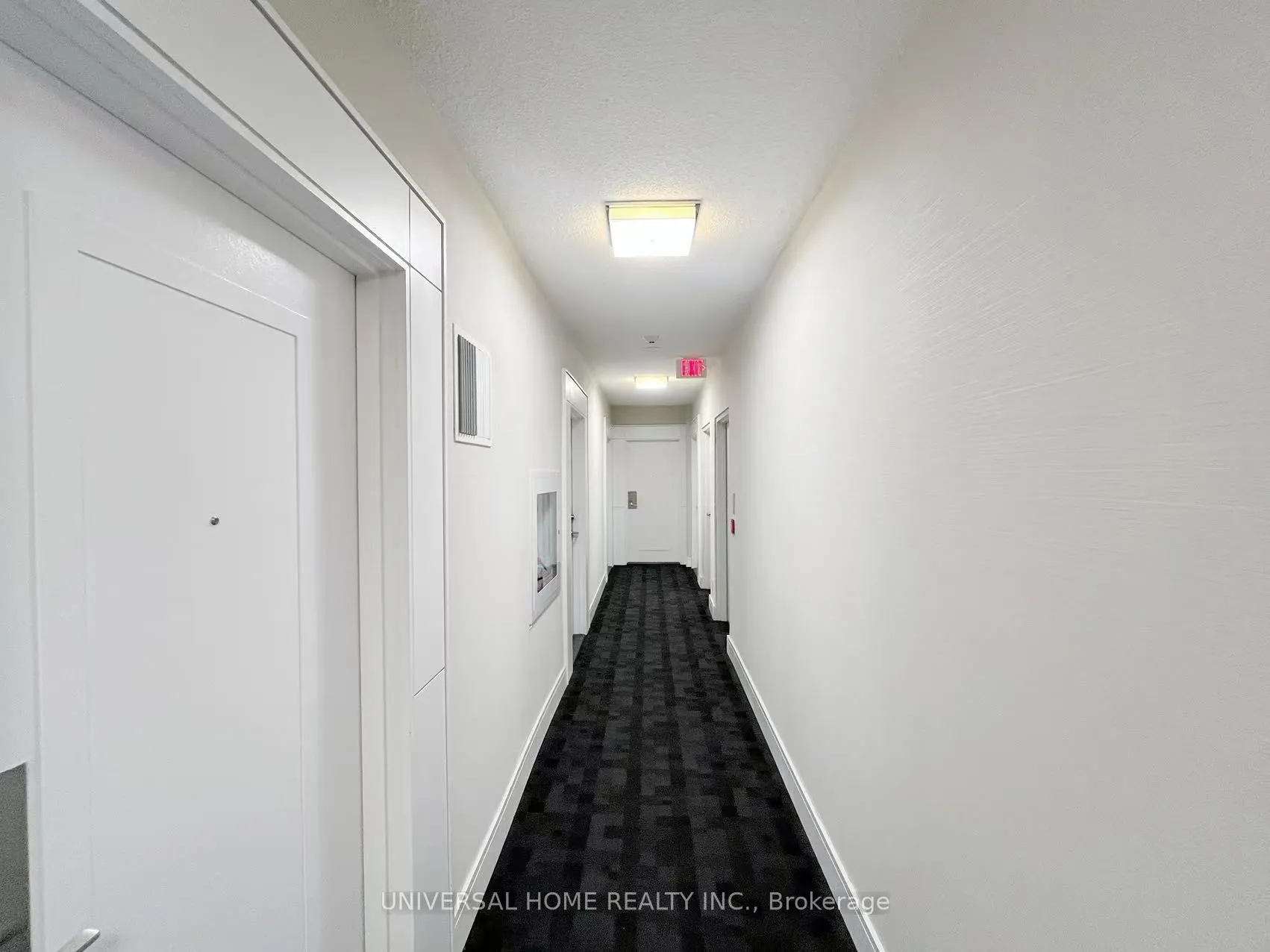 9199 Yonge Street, #SE208