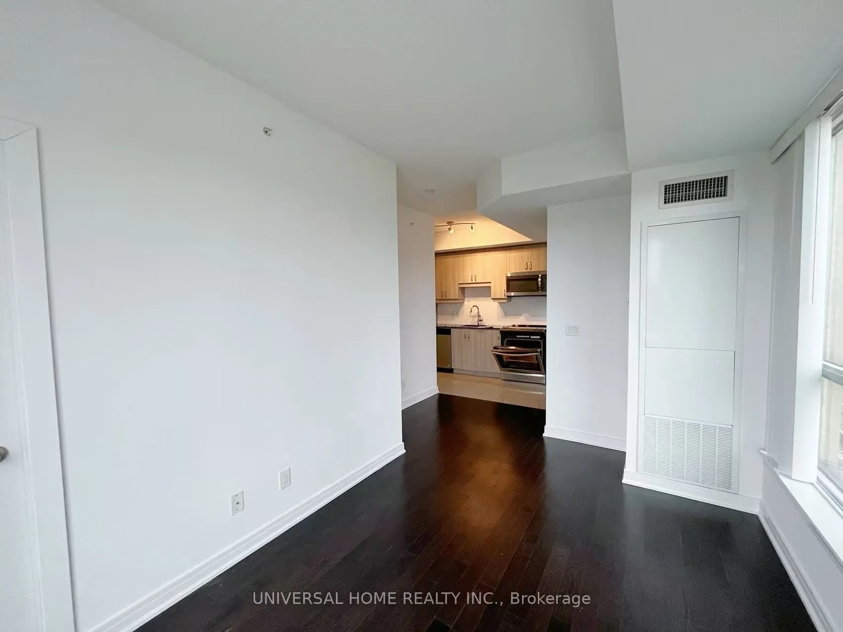 9199 Yonge Street, #SE208