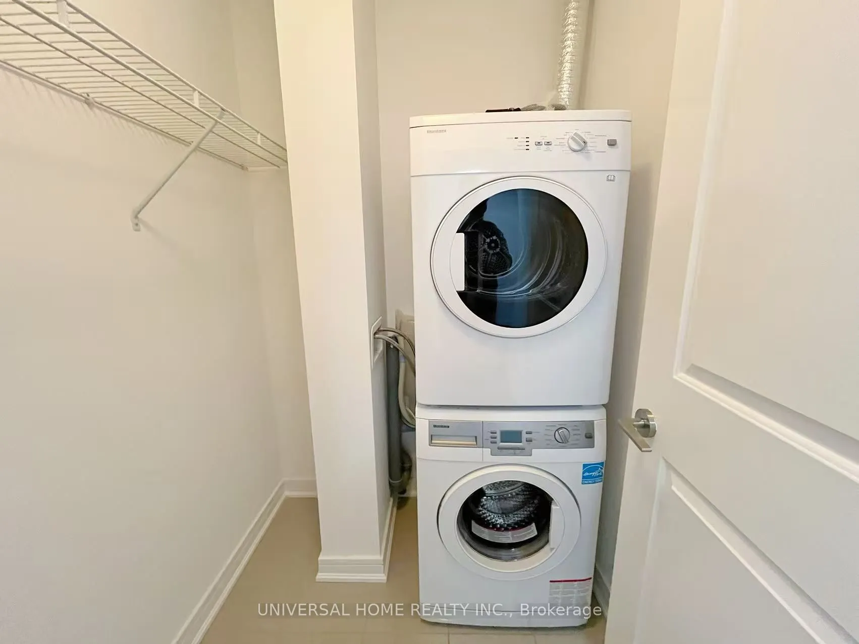 9199 Yonge Street, #SE208