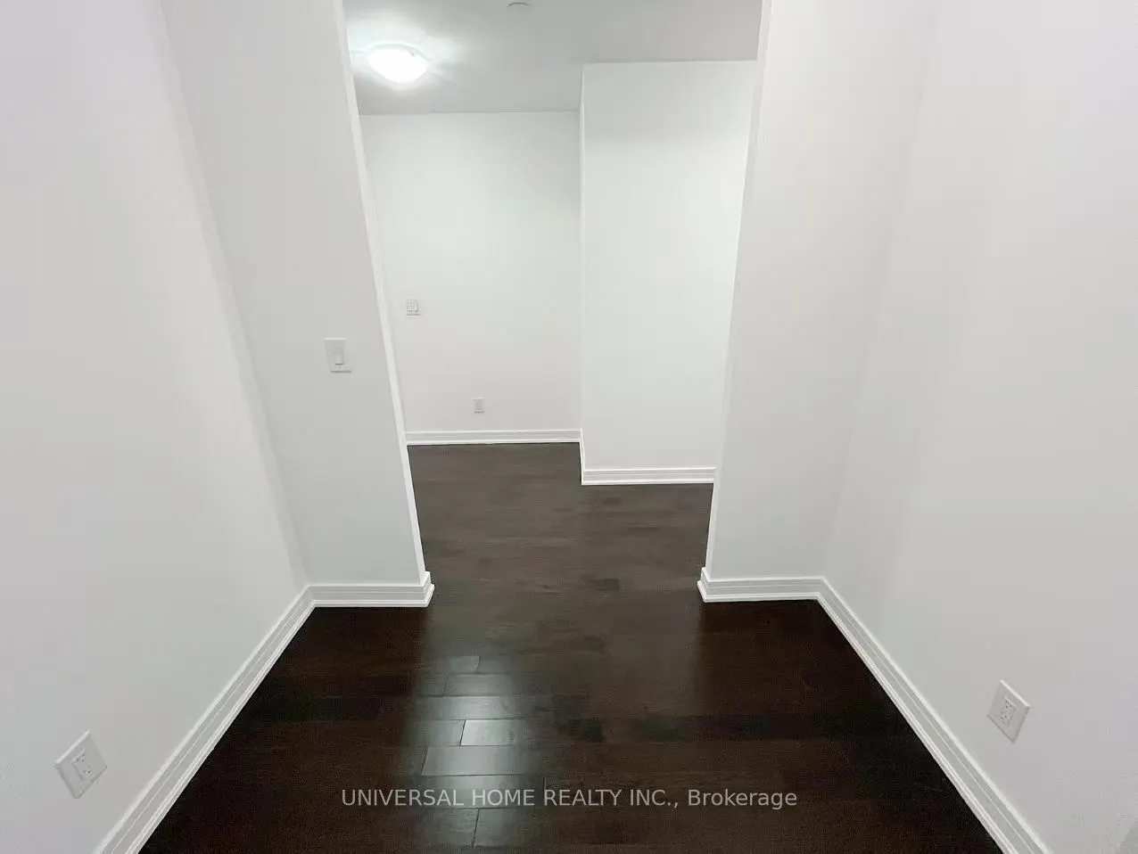 9199 Yonge Street, #SE208