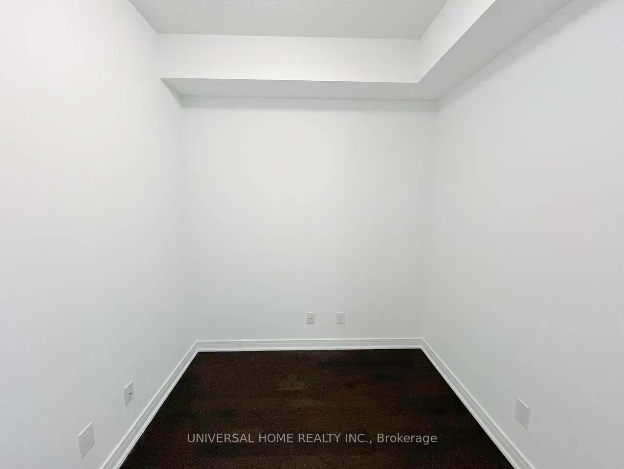 9199 Yonge Street, #SE208