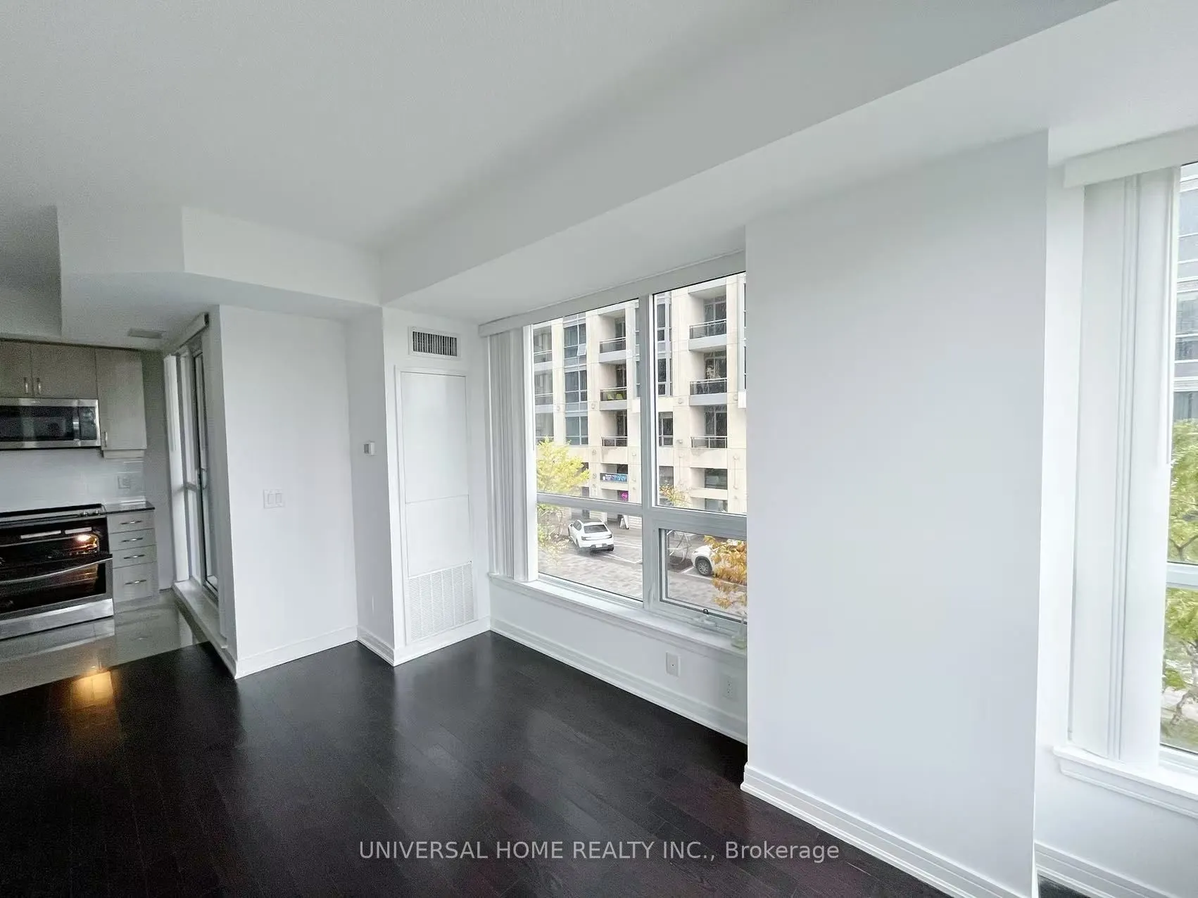 9199 Yonge Street, #SE208