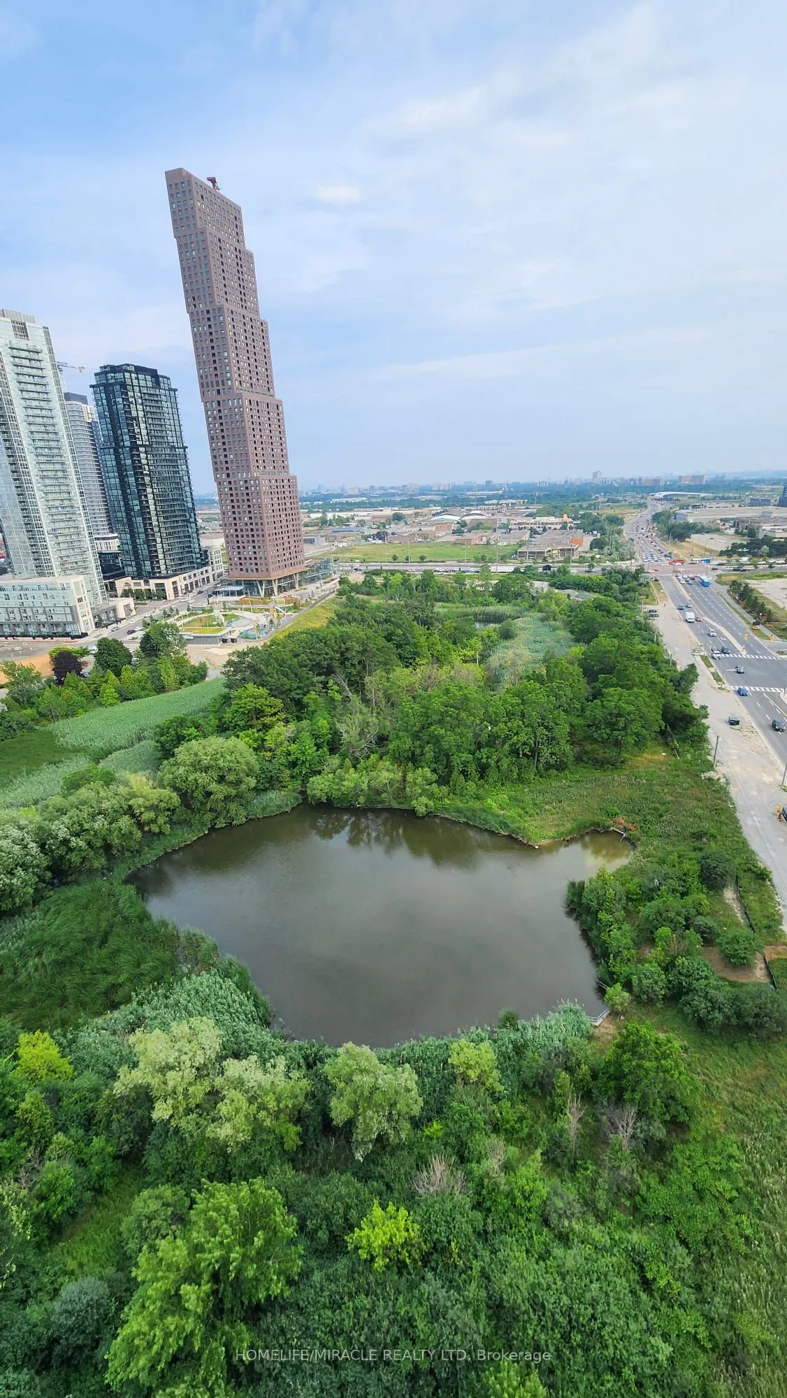 7895 Jane Street, #2004