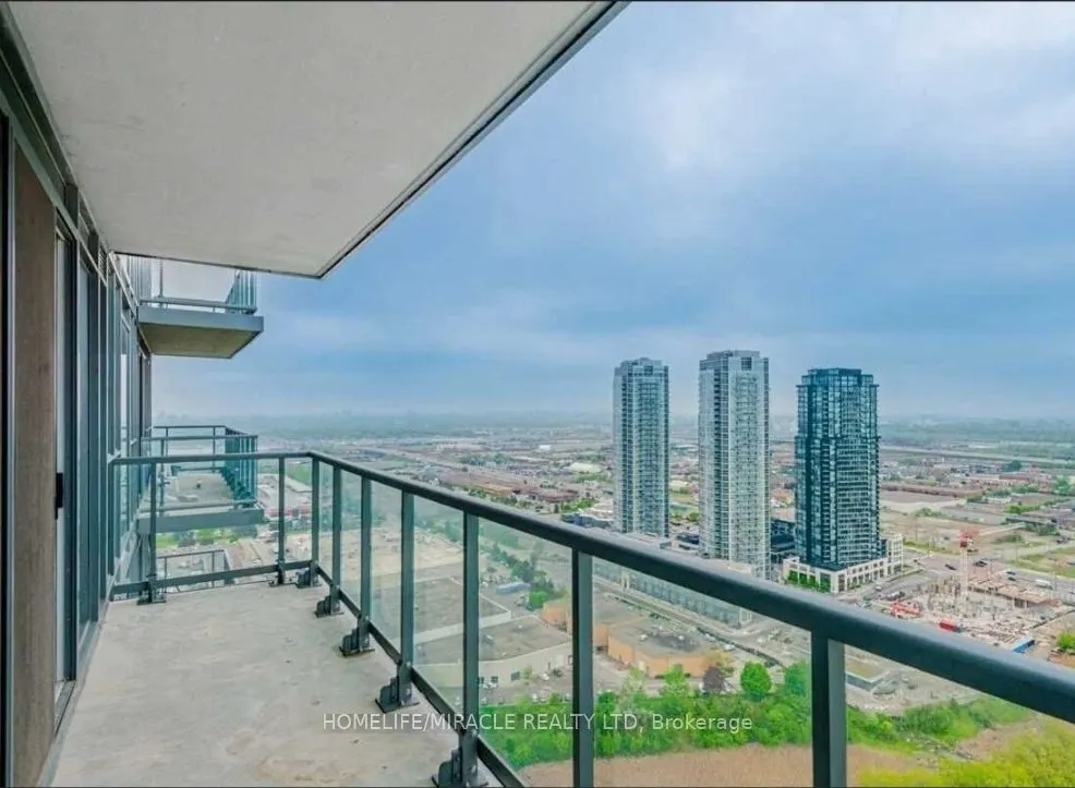 7895 Jane Street, #2004