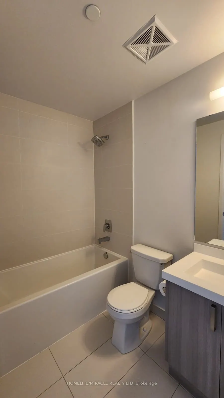 7895 Jane Street, #2004