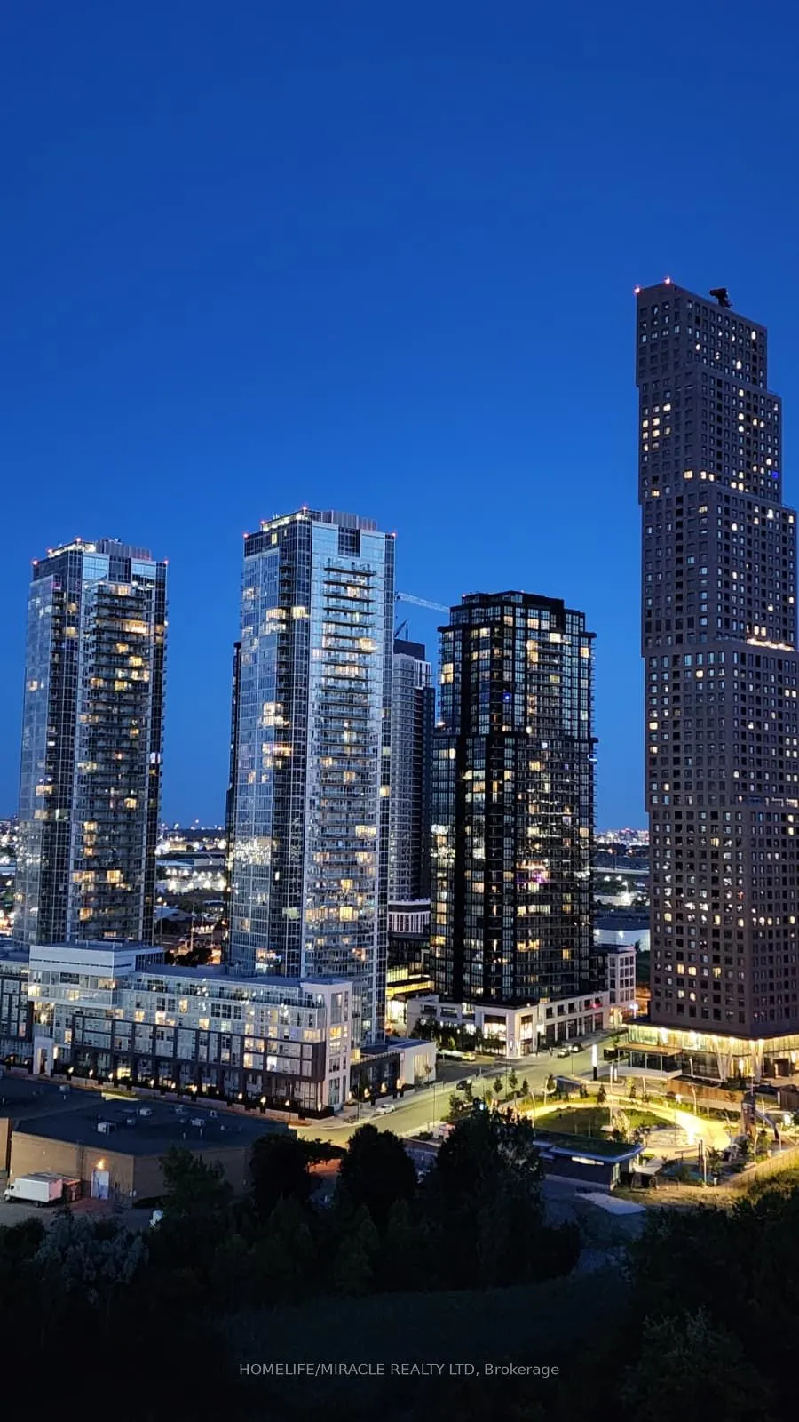 7895 Jane Street, #2004