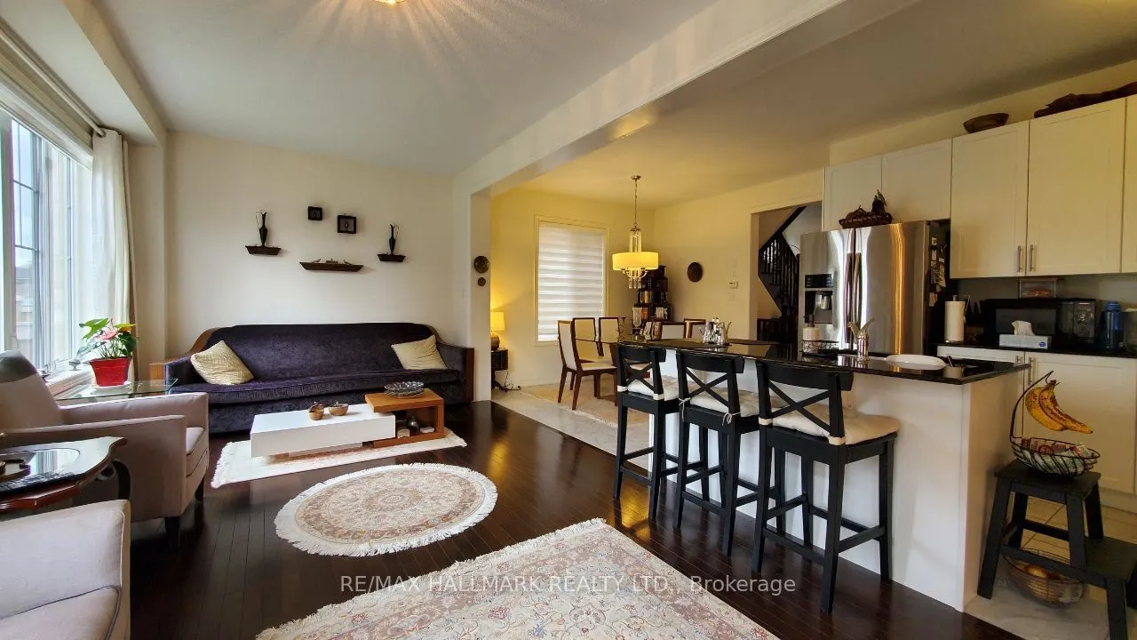 19 Chouinard Way, ##Main&2nd