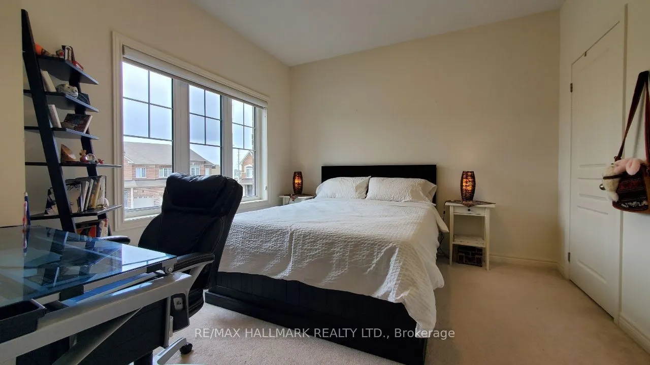 19 Chouinard Way, ##Main&2nd