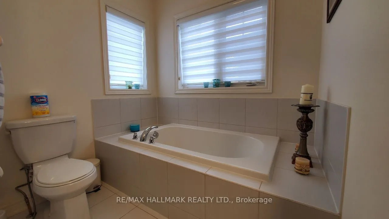 19 Chouinard Way, ##Main&2nd