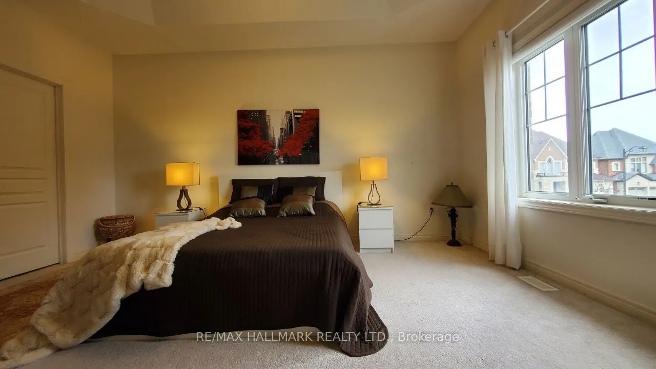 19 Chouinard Way, ##Main&2nd