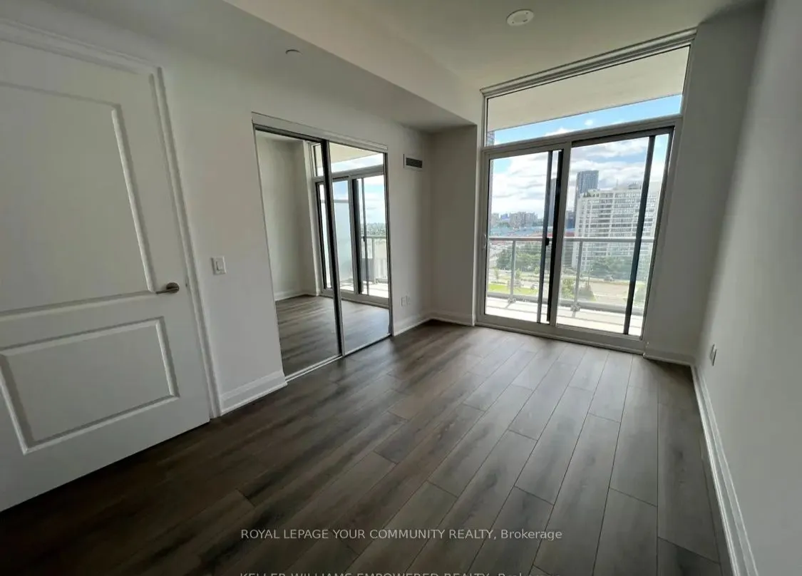 20 Gatineau Drive, #404