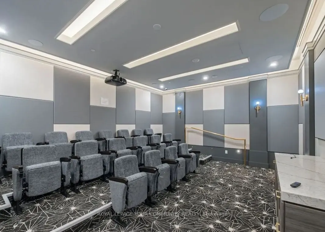 20 Gatineau Drive, #404