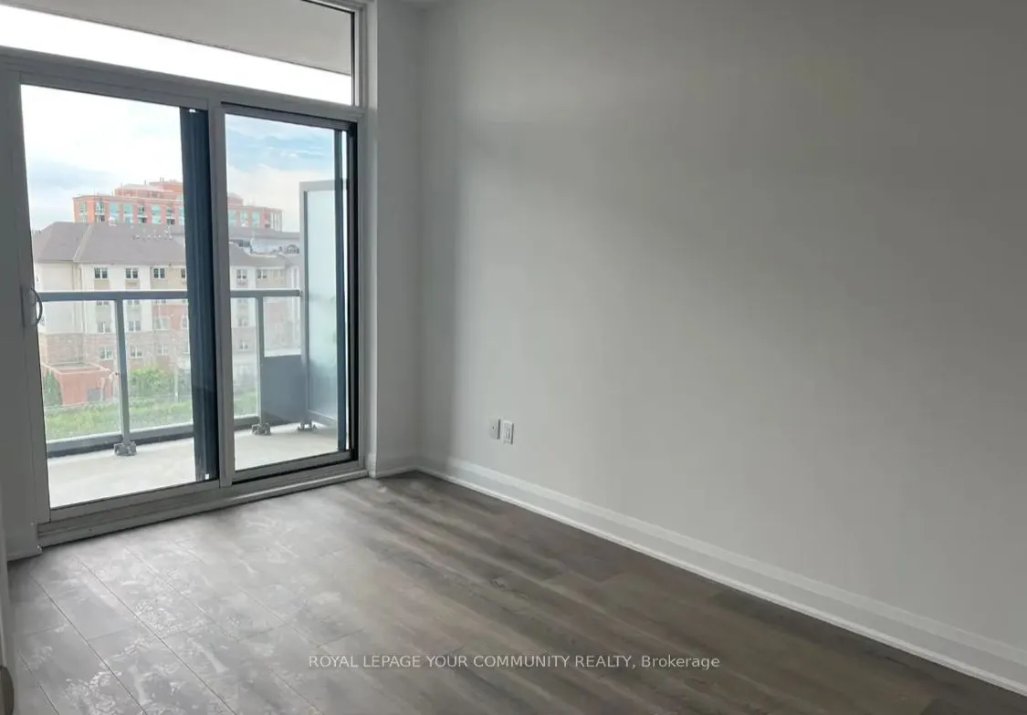 20 Gatineau Drive, #404