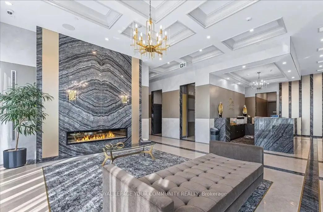 20 Gatineau Drive, #404