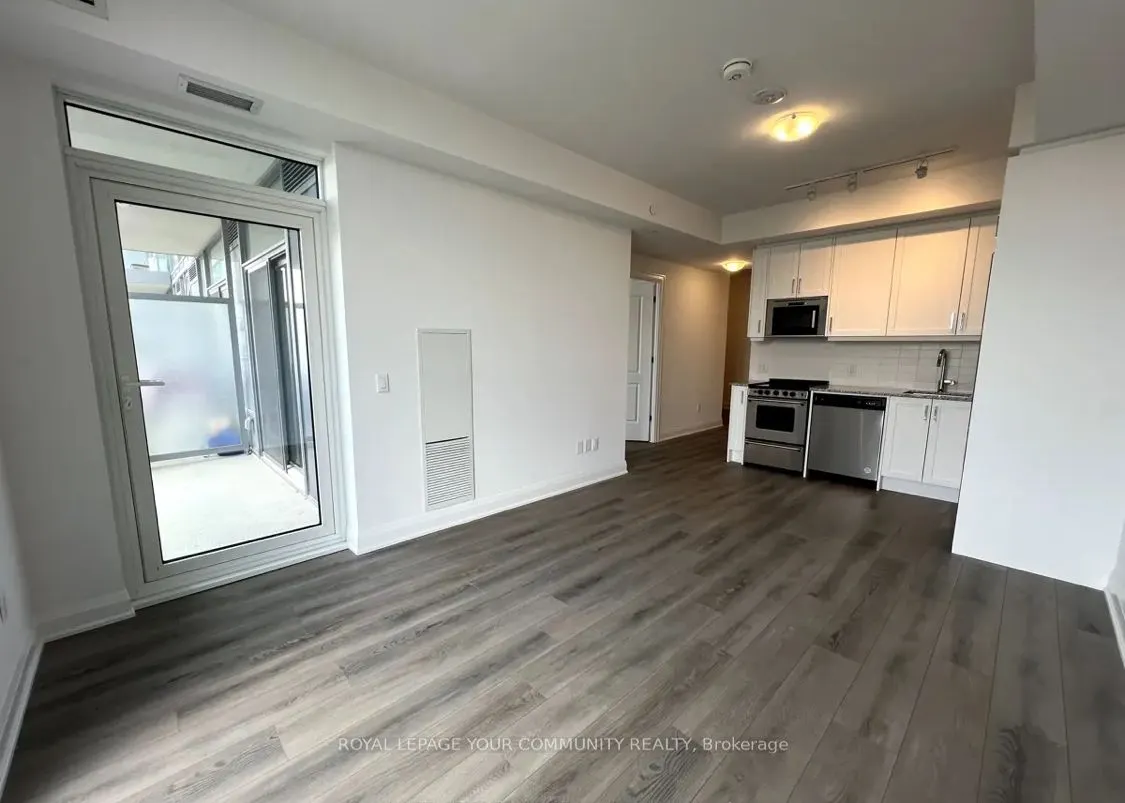 20 Gatineau Drive, #404