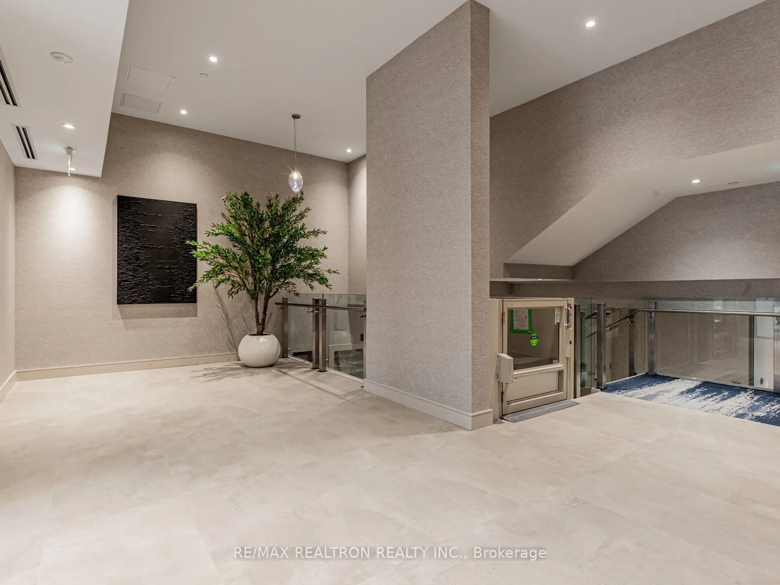 333 Sunseeker Avenue, #G7