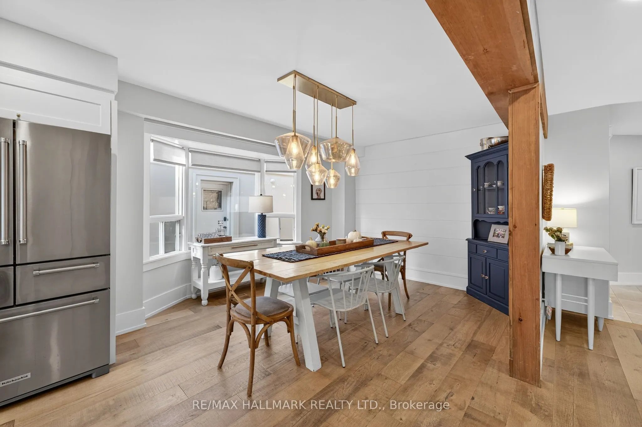 101 Old Surrey Lane Lane