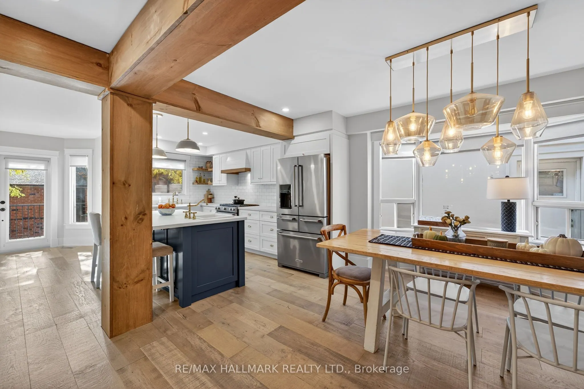 101 Old Surrey Lane Lane