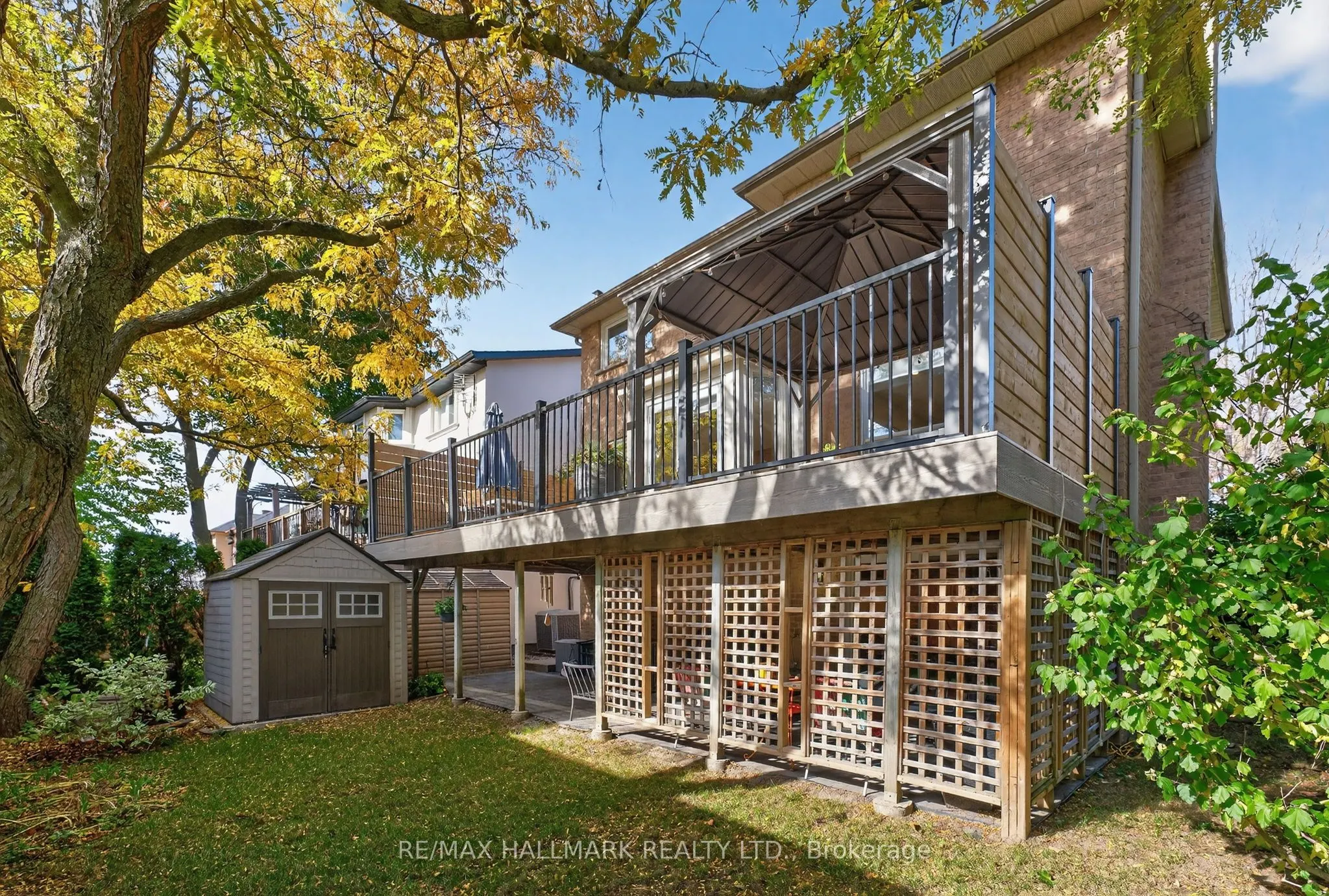 101 Old Surrey Lane Lane