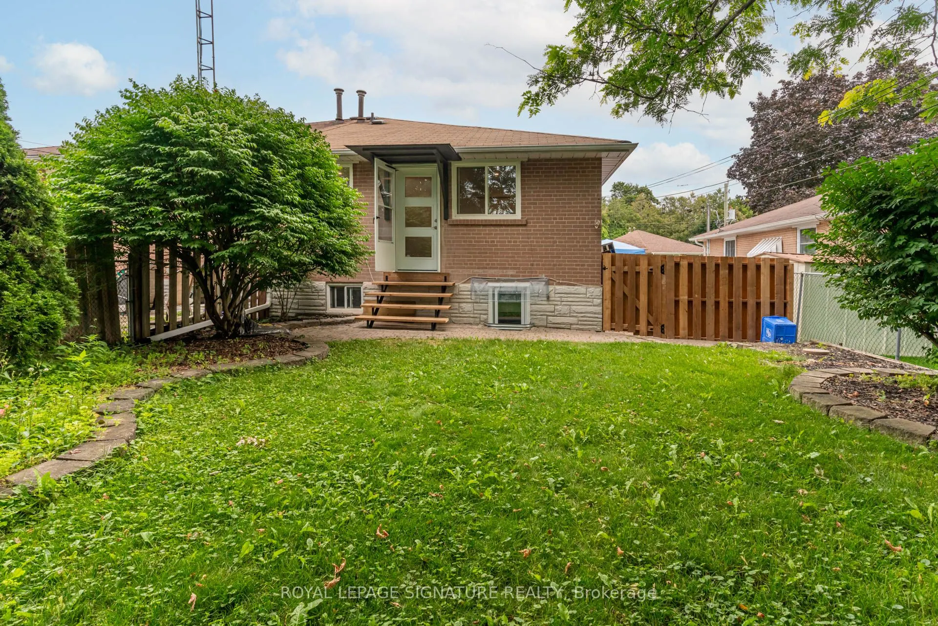 144 Willow Lane, #Main