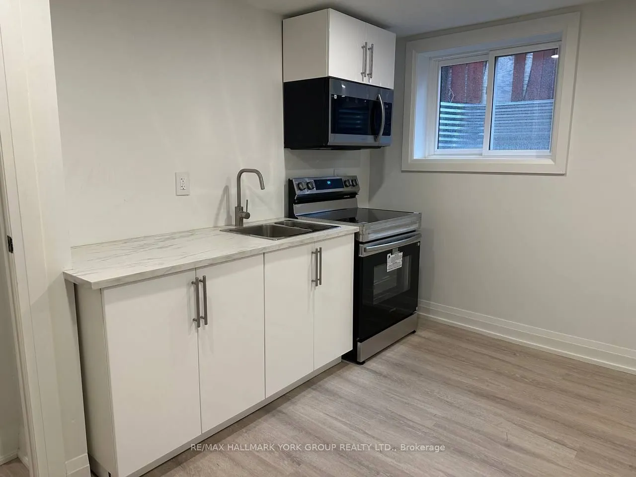 106 Woodpark Place E, #BASEMENT