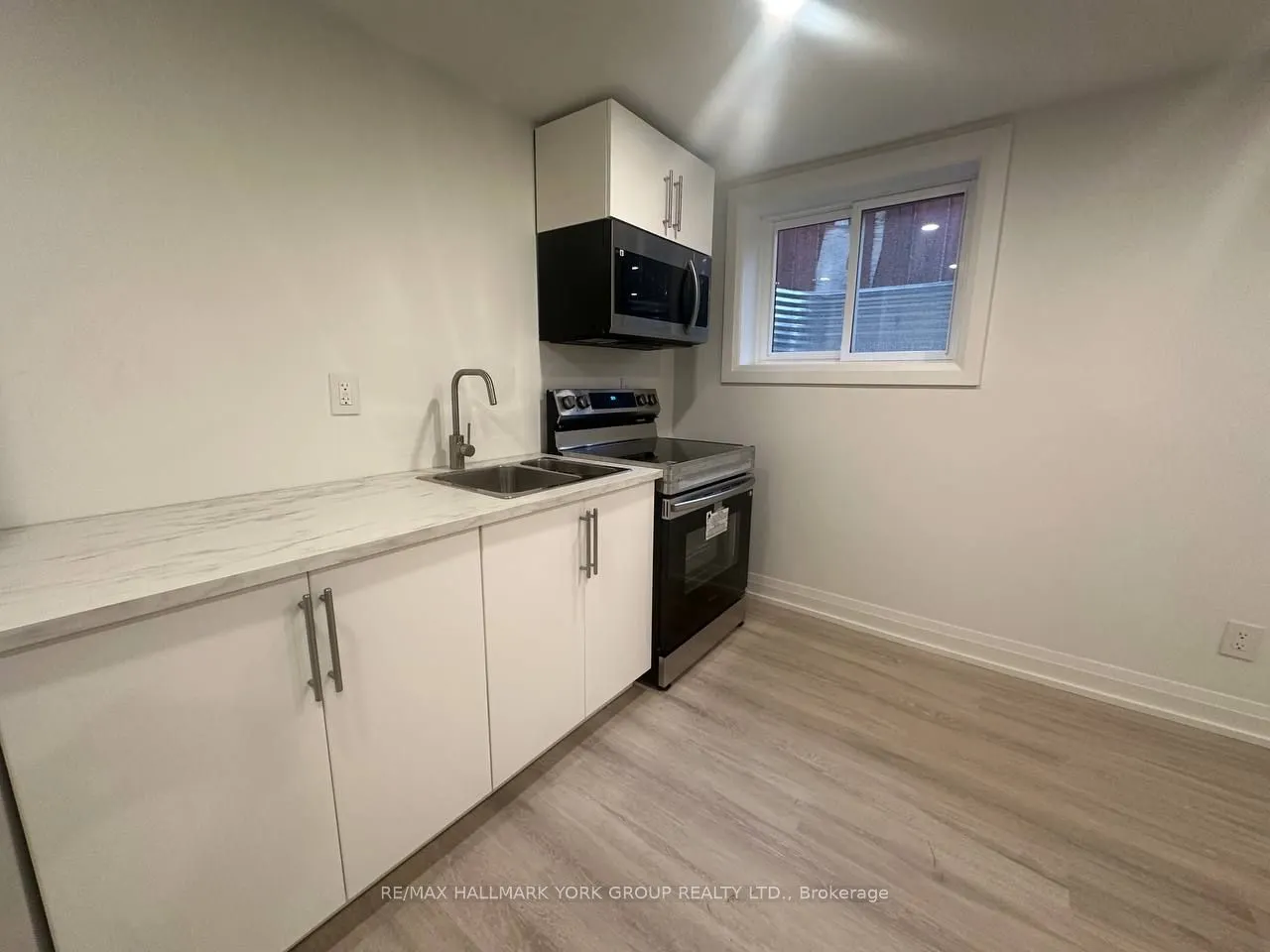 106 Woodpark Place E, #BASEMENT