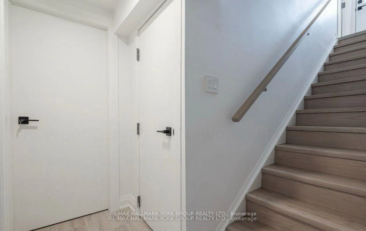 106 Woodpark Place E, #BASEMENT