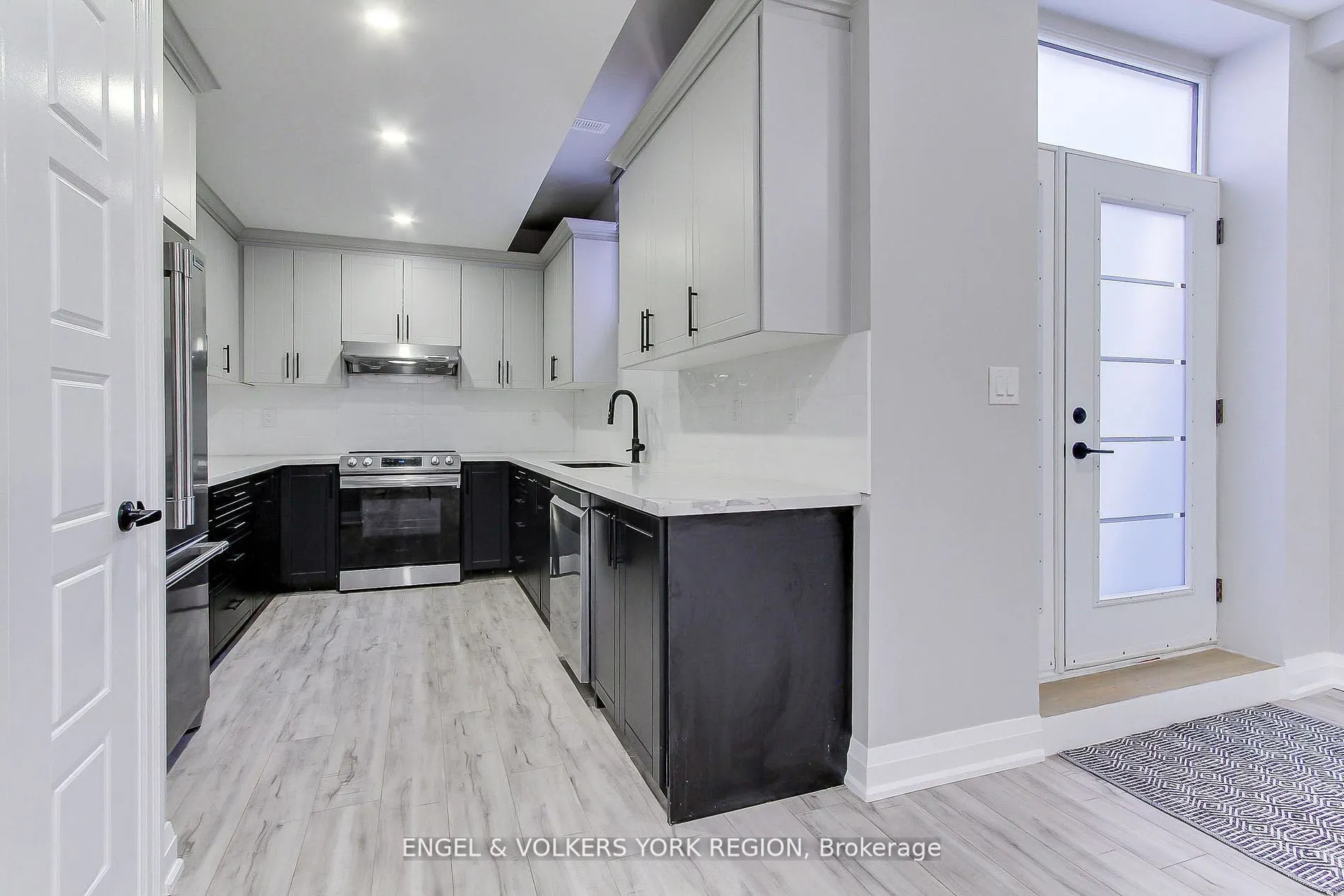 4 Valley Point Crescent, #Bsmt