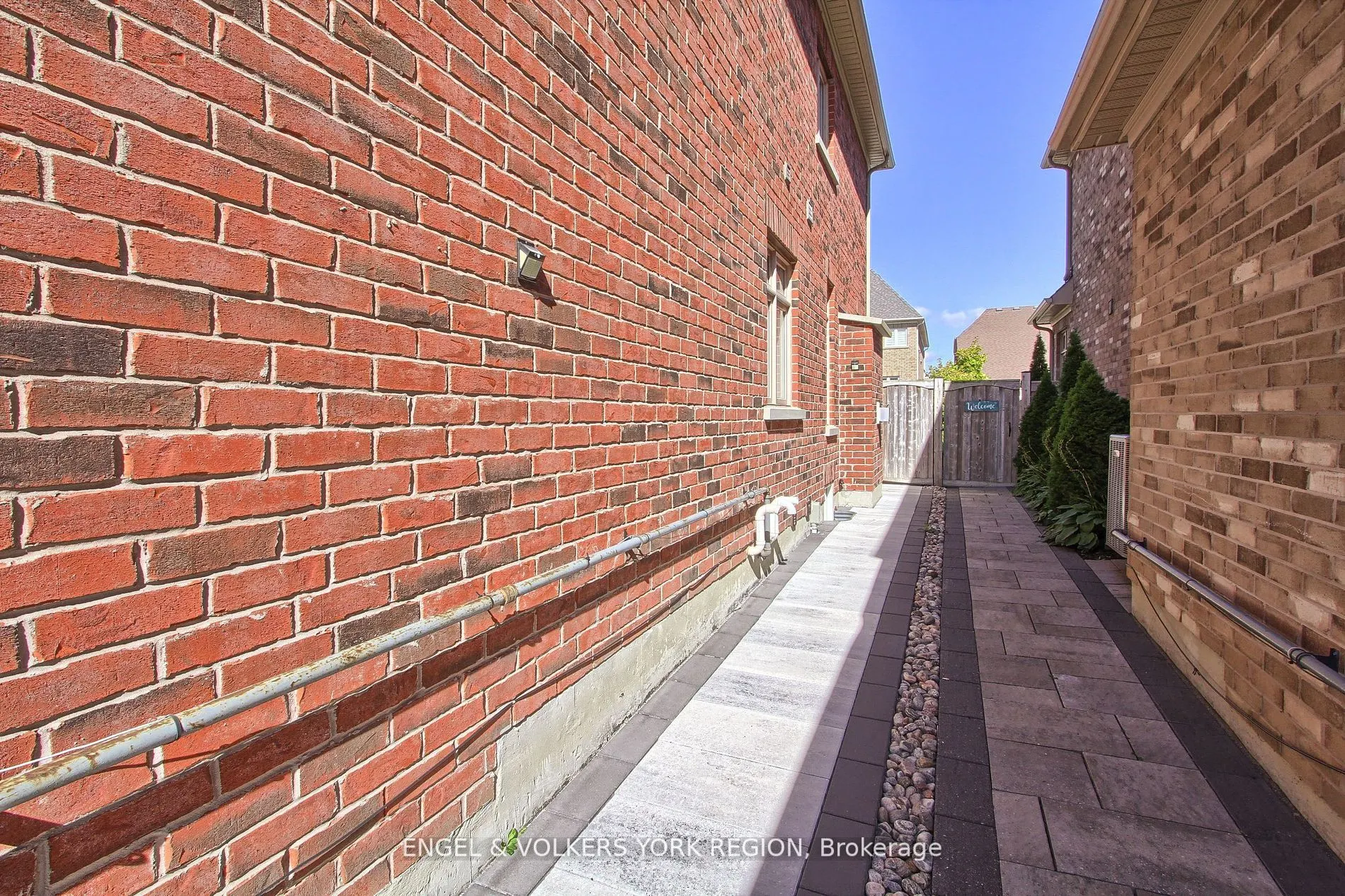 4 Valley Point Crescent, #Bsmt