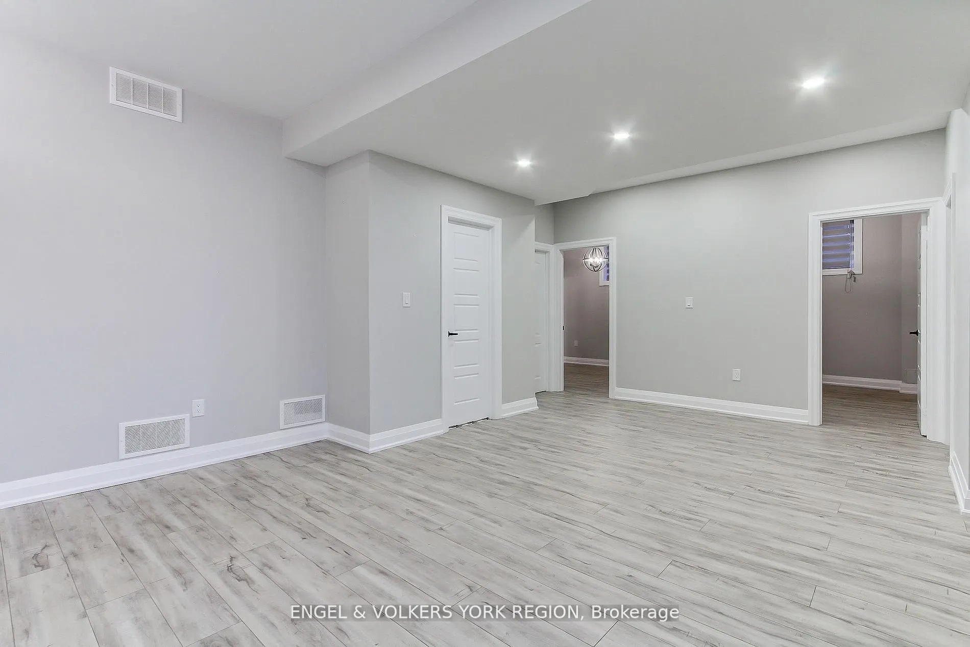 4 Valley Point Crescent, #Bsmt