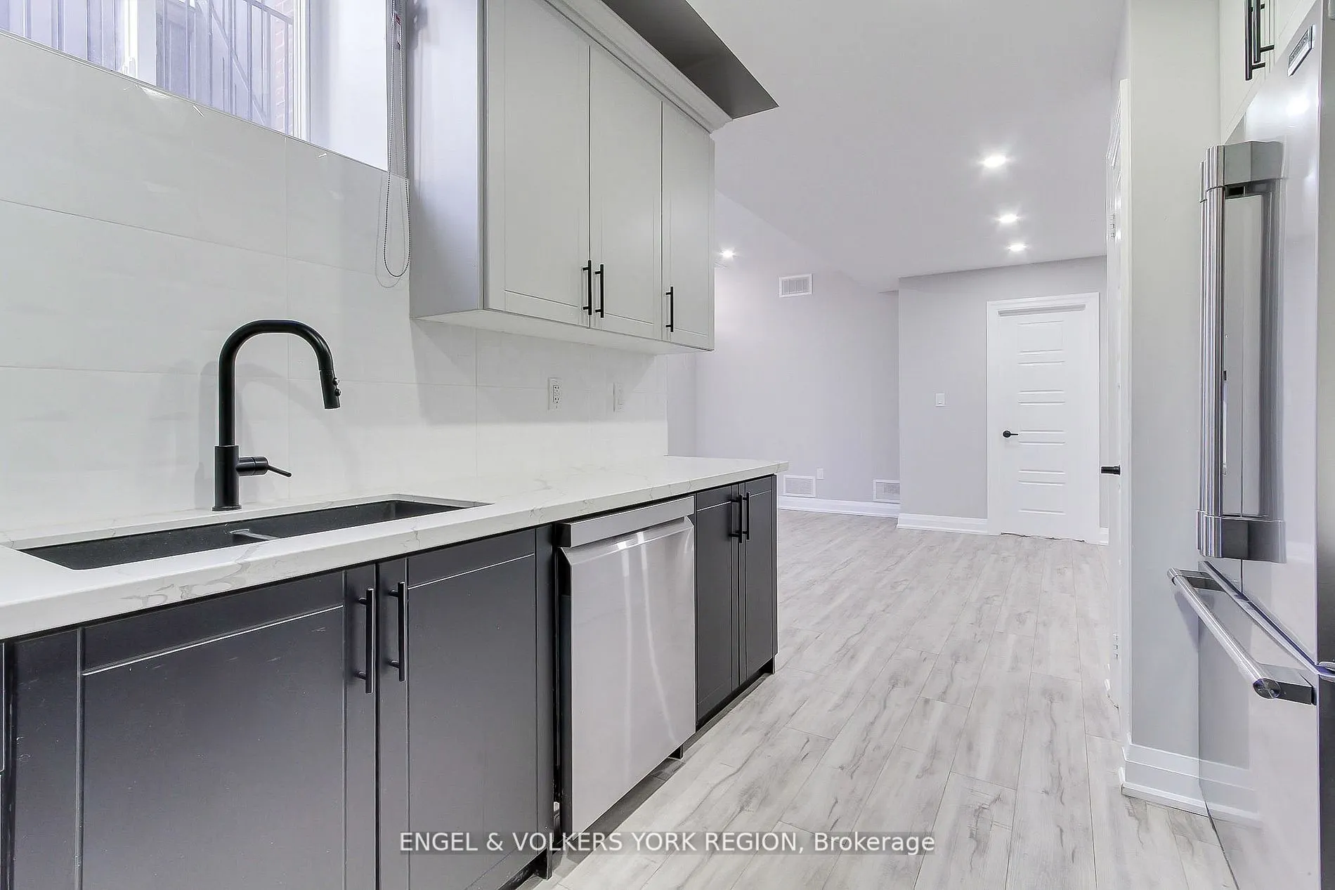 4 Valley Point Crescent, #Bsmt