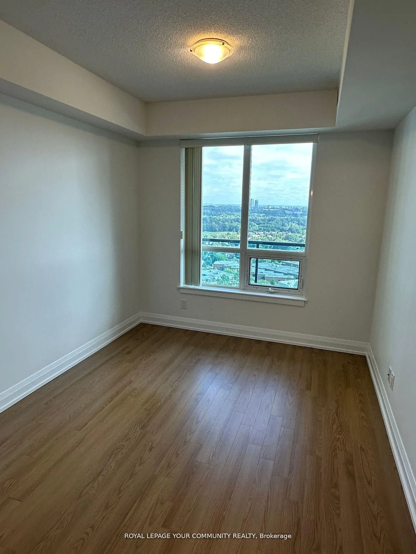 7171 Yonge Street, #1403