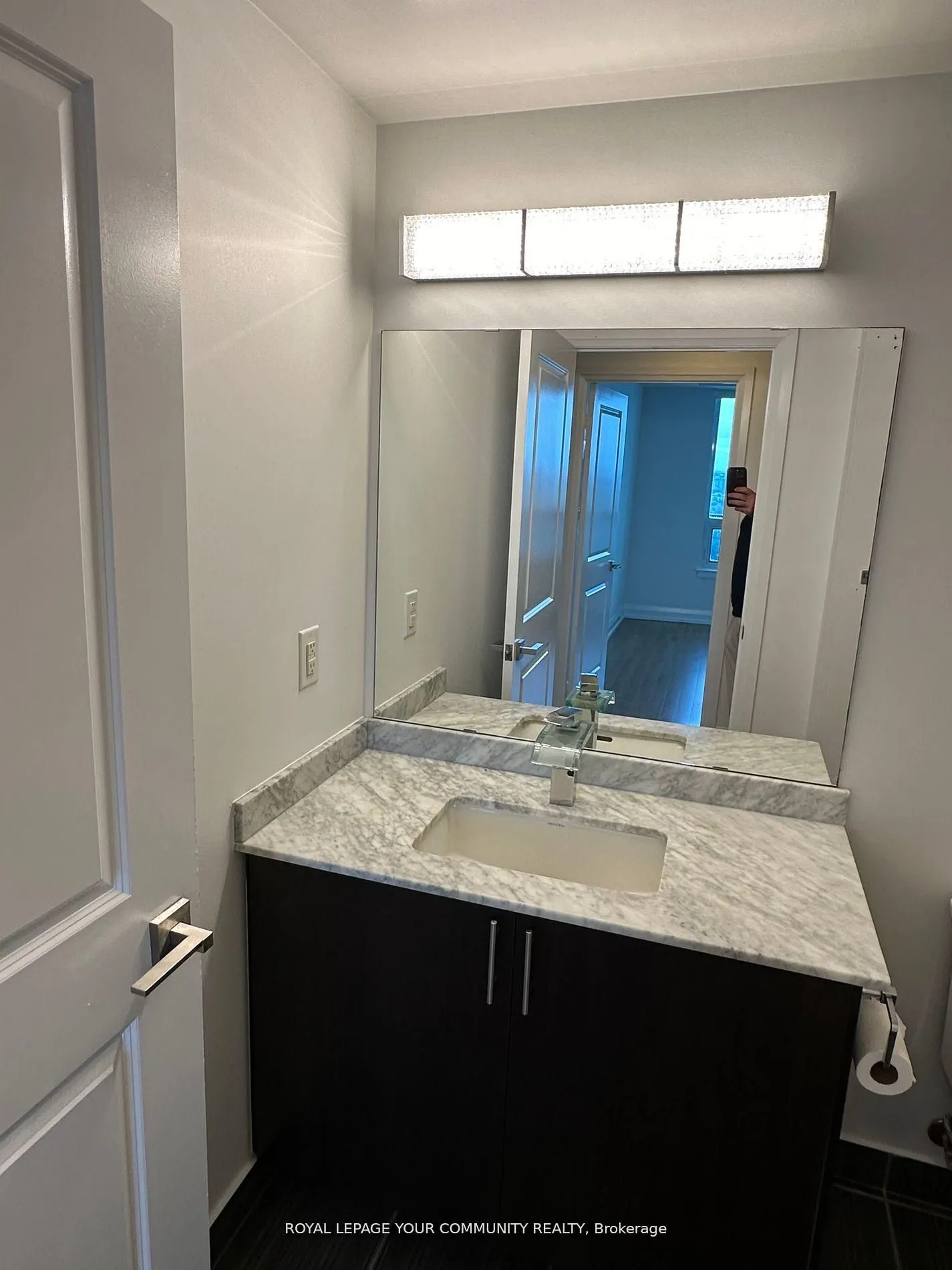 7171 Yonge Street, #1403