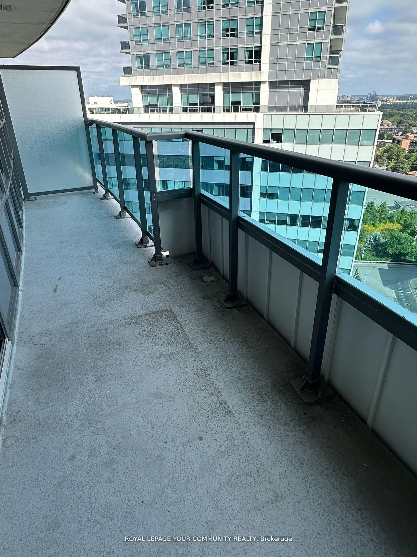 7171 Yonge Street, #1403