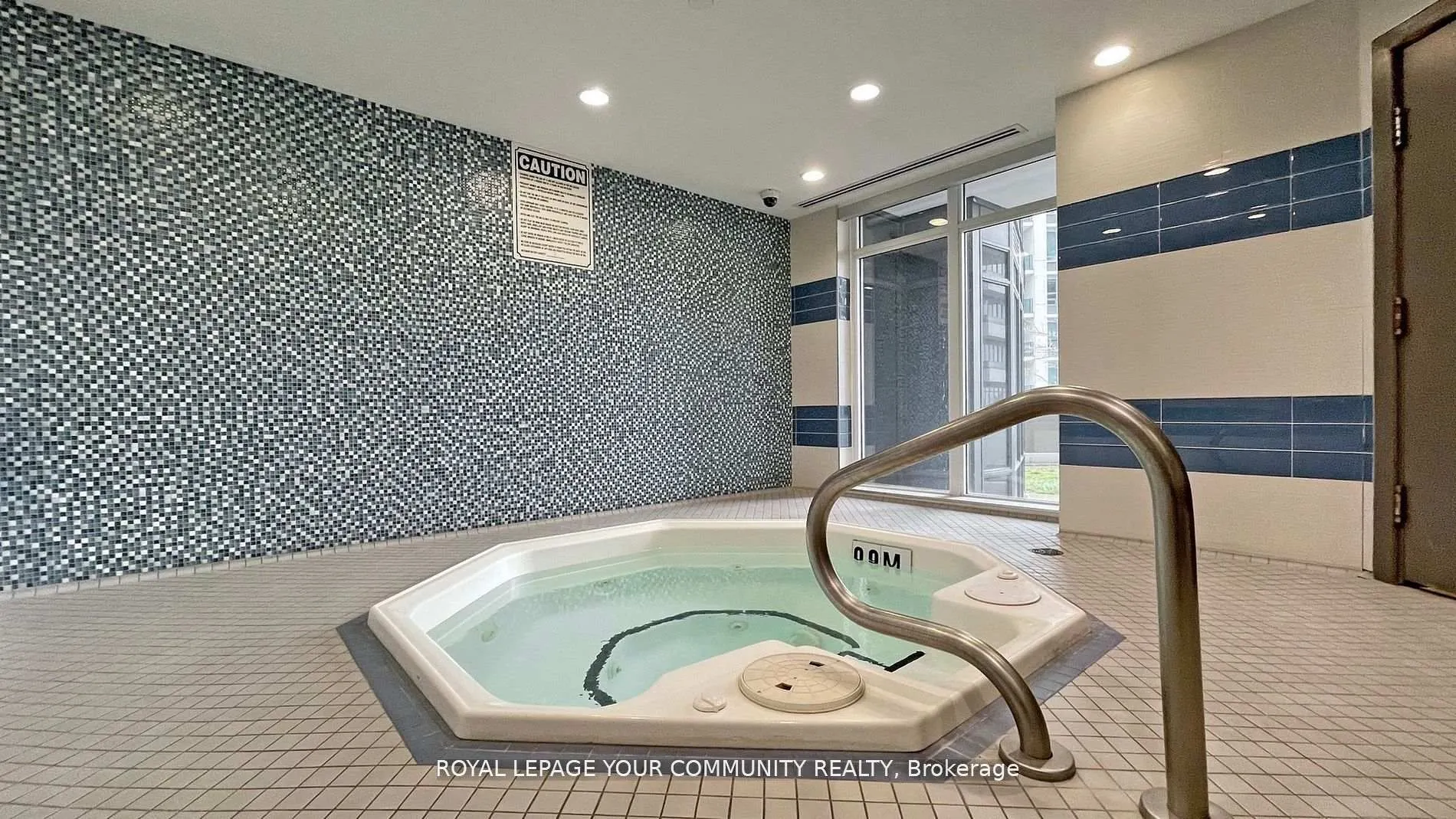 7171 Yonge Street, #1403