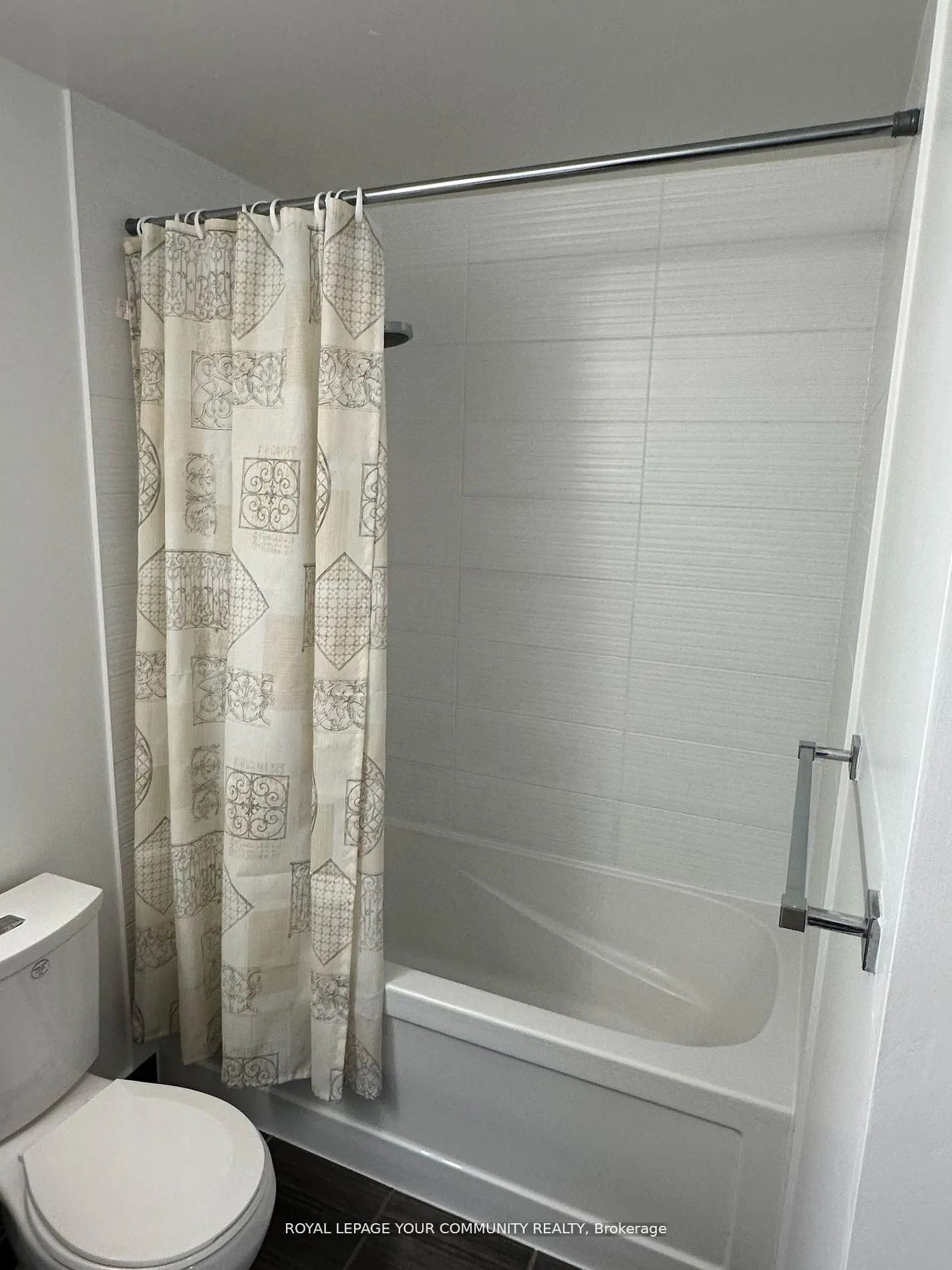 7171 Yonge Street, #1403