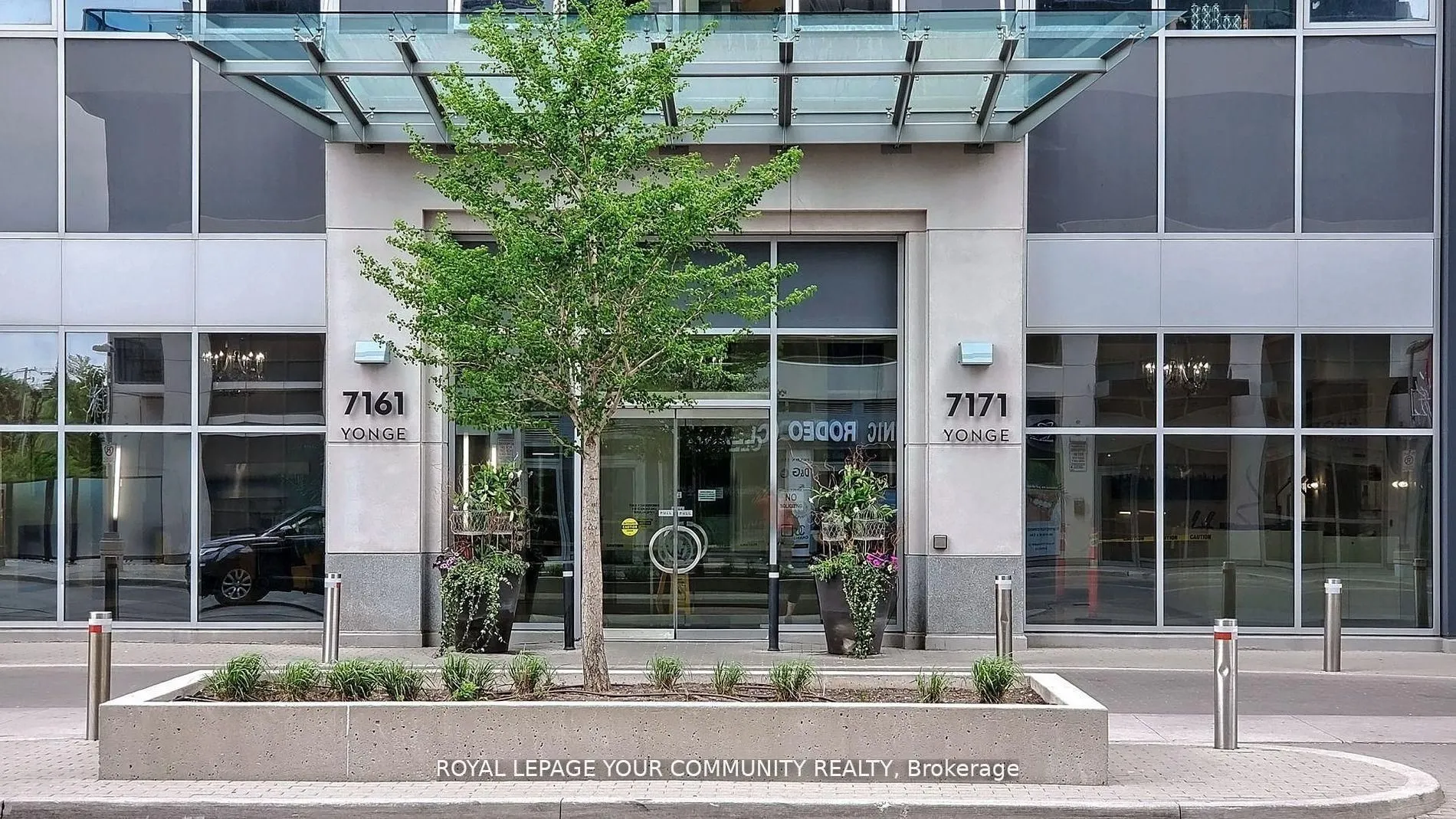 7171 Yonge Street, #1403