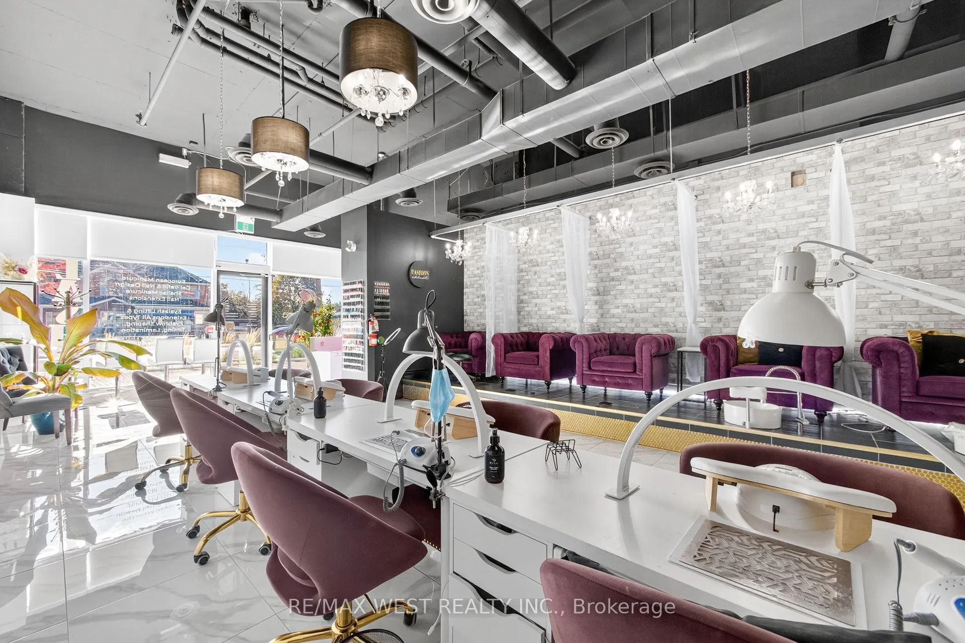 2396 Major Mackenzie Drive W, #7