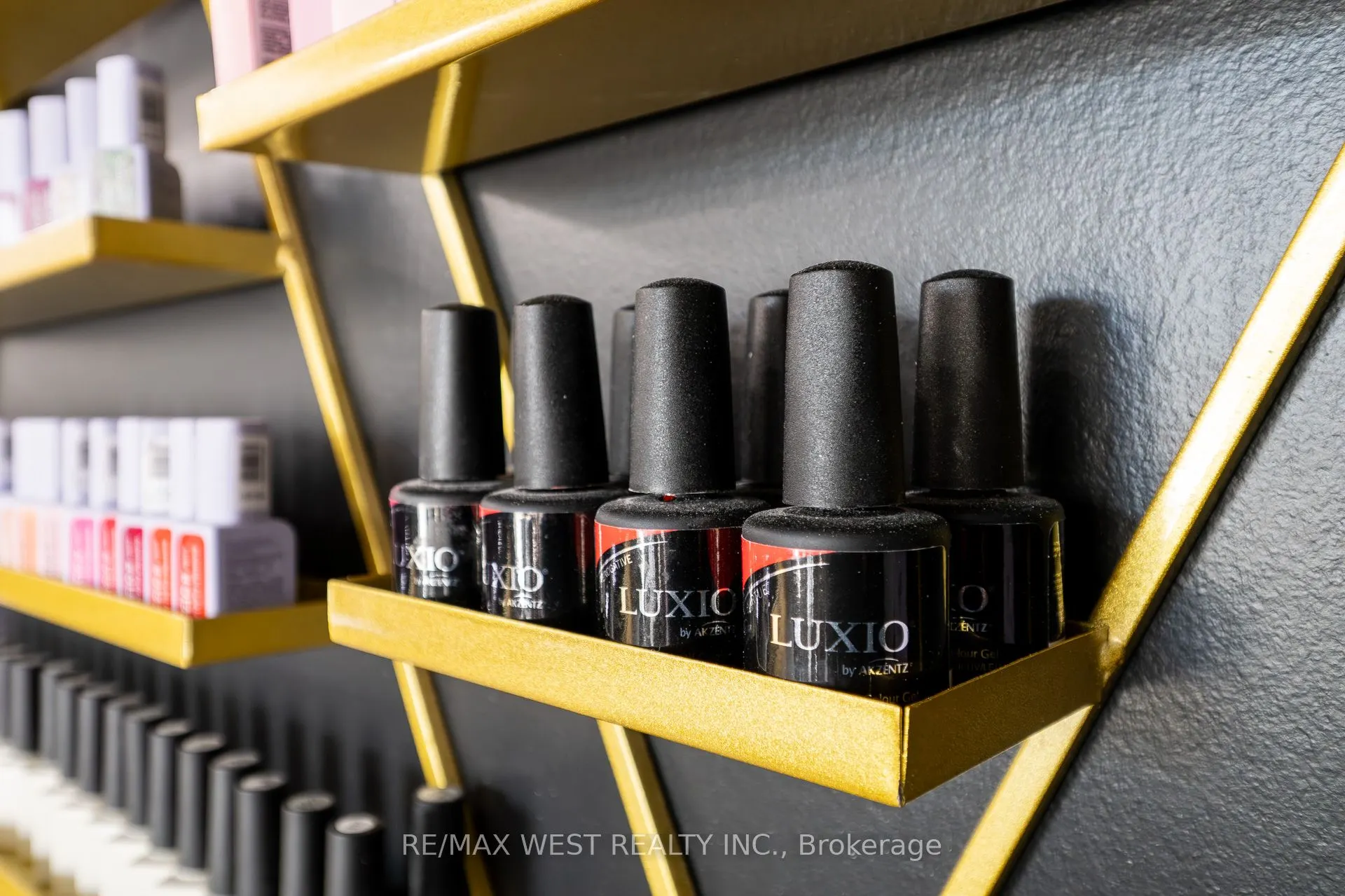 2396 Major Mackenzie Drive W, #7