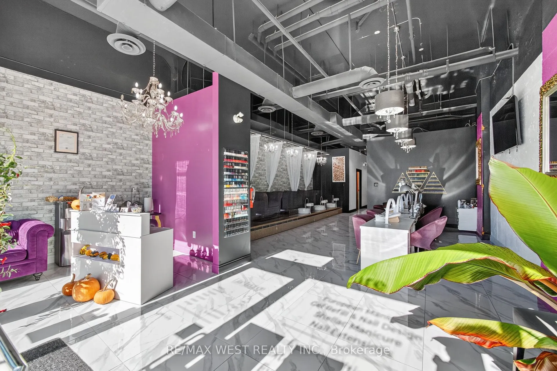 2396 Major Mackenzie Drive W, #7