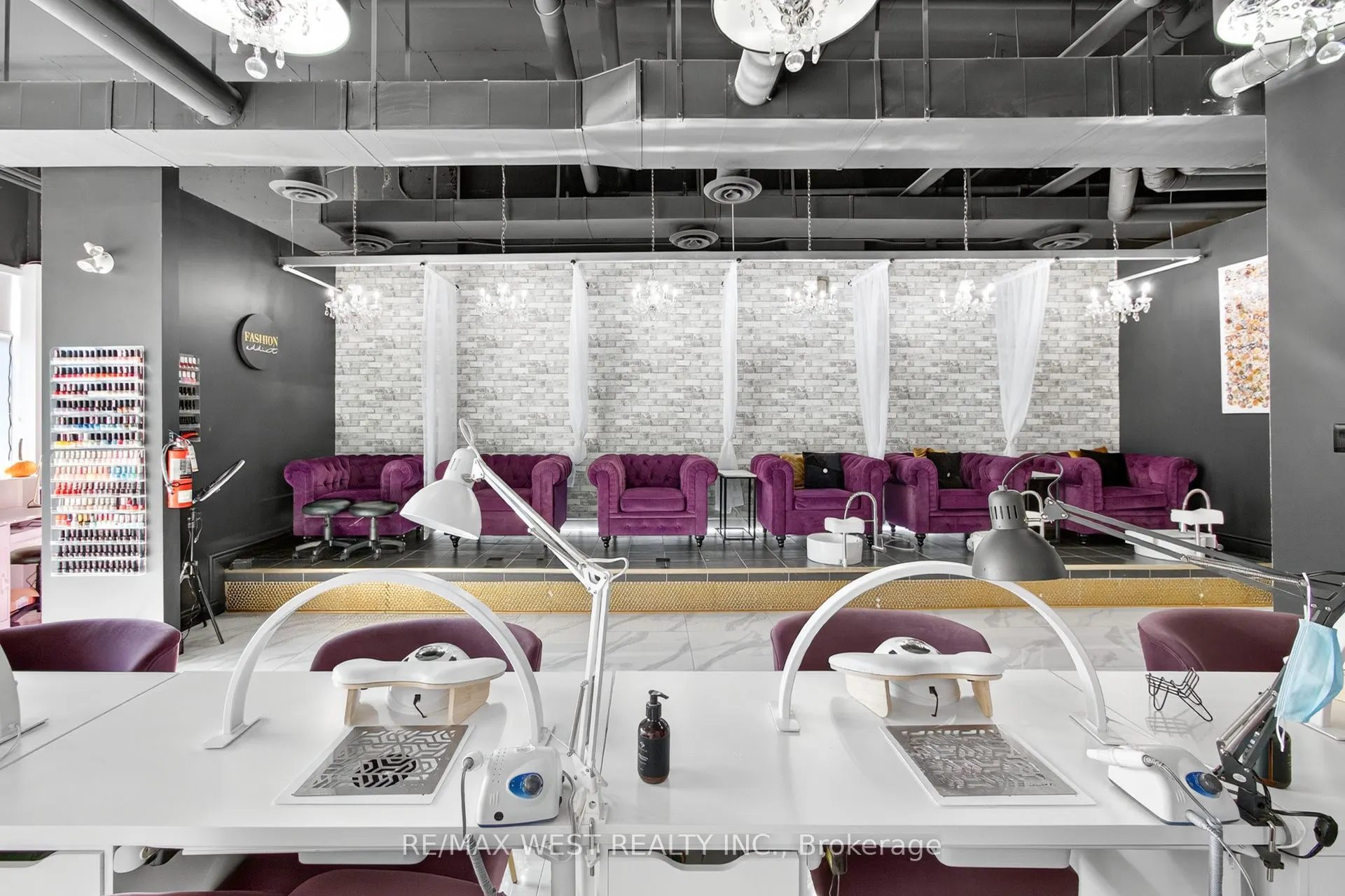 2396 Major Mackenzie Drive W, #7