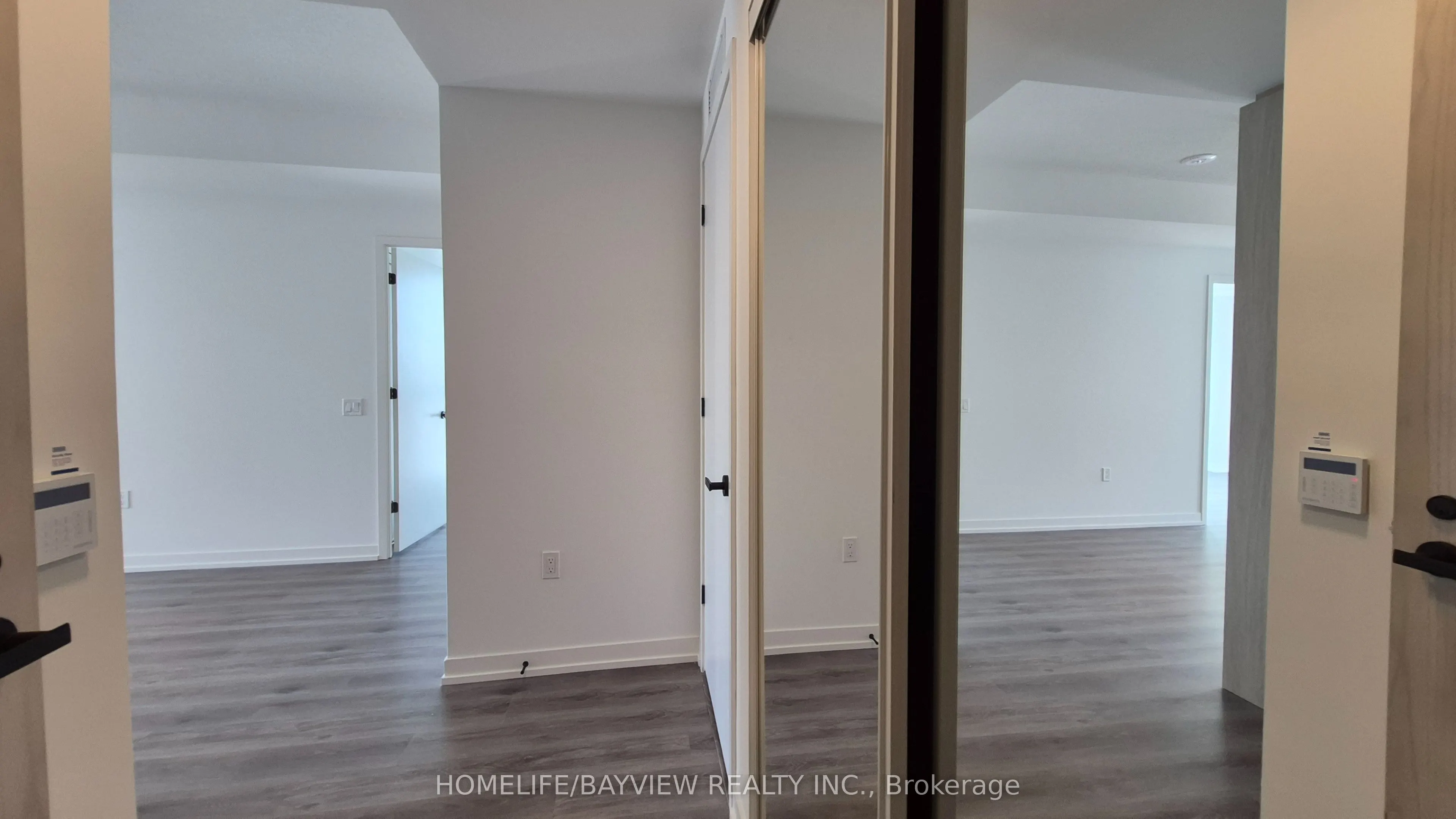 28 Interchange Way Ave. Way, #4212