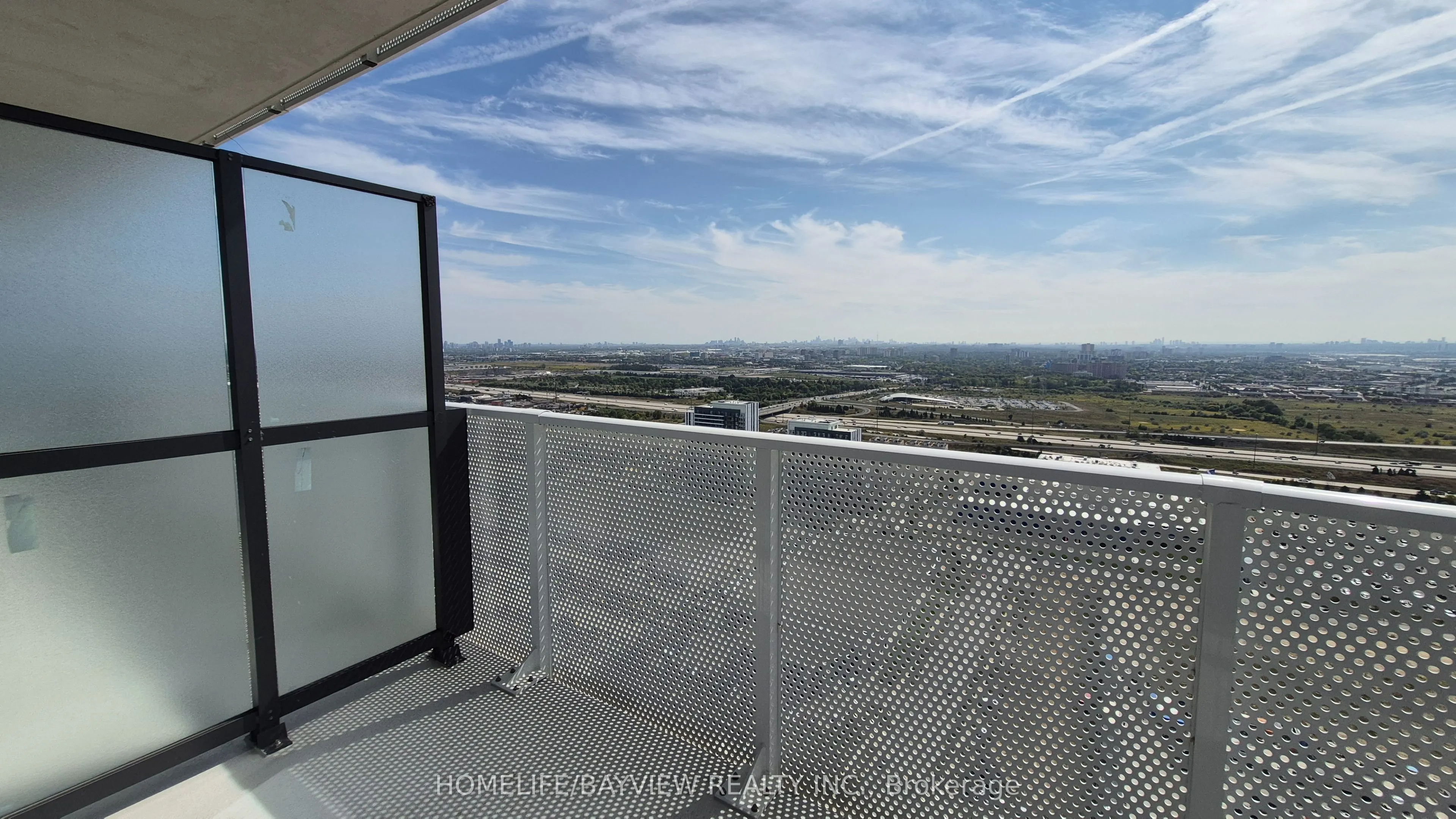 28 Interchange Way Ave. Way, #4212