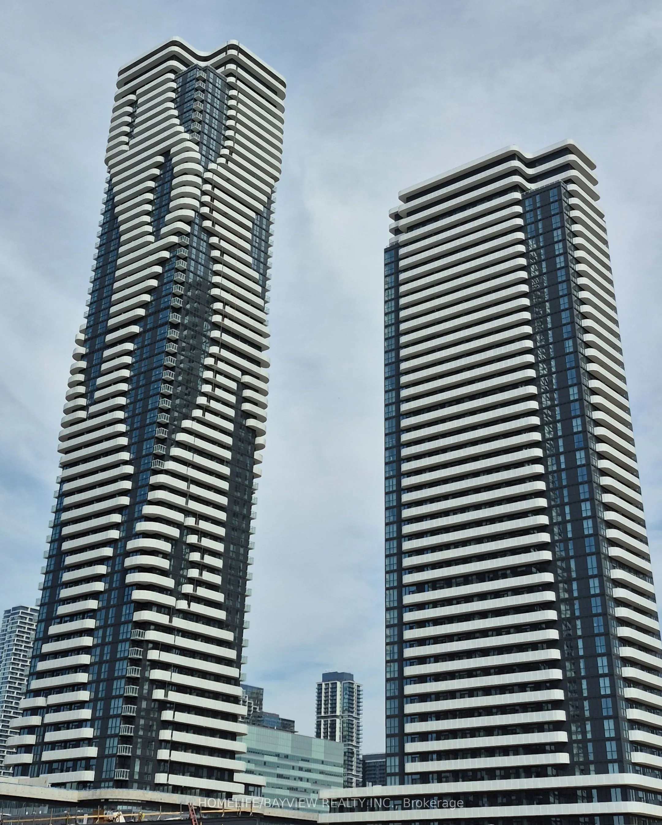 28 Interchange Way Ave. Way, #4212