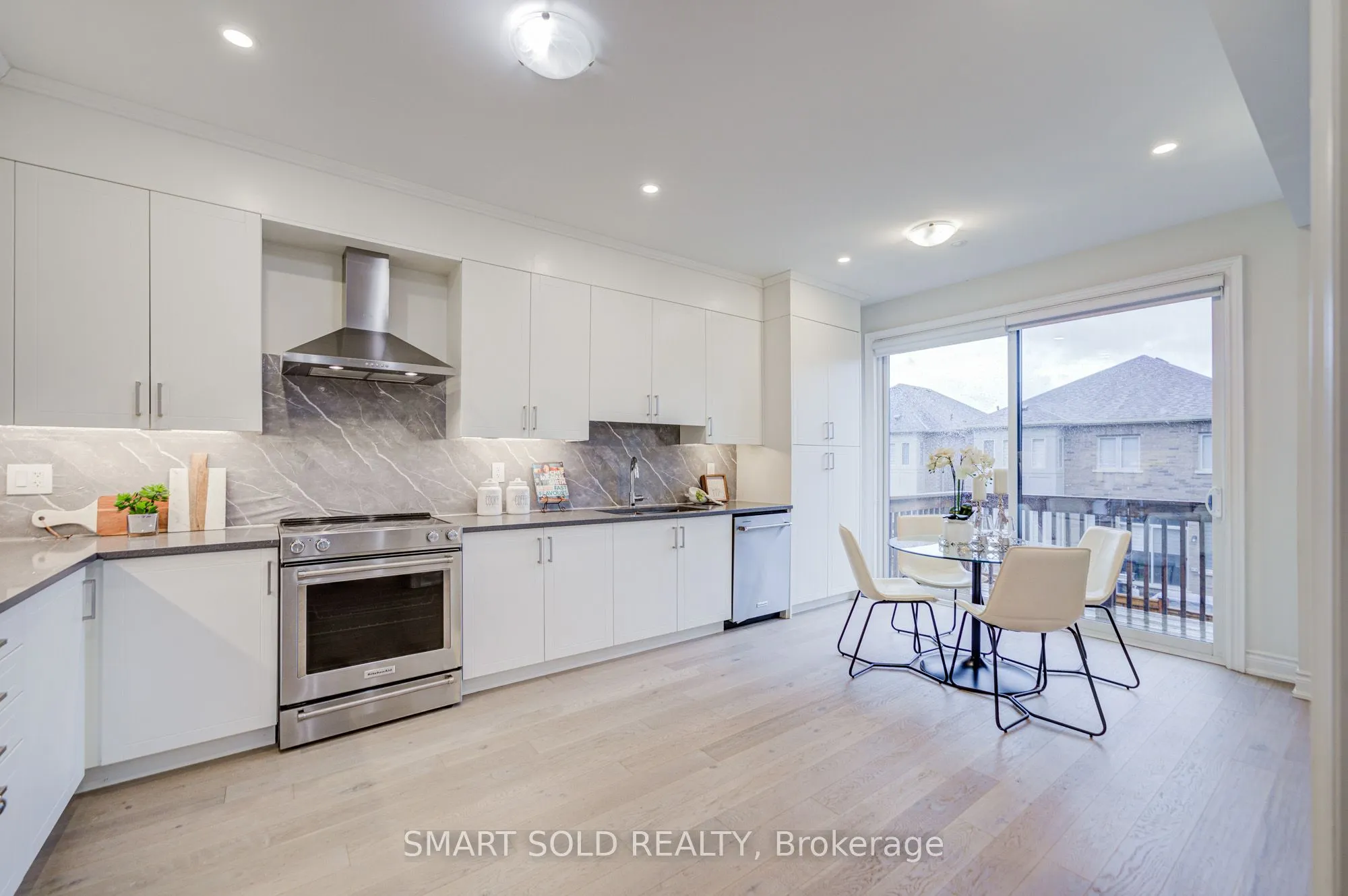 112 Carriage Shop Bend