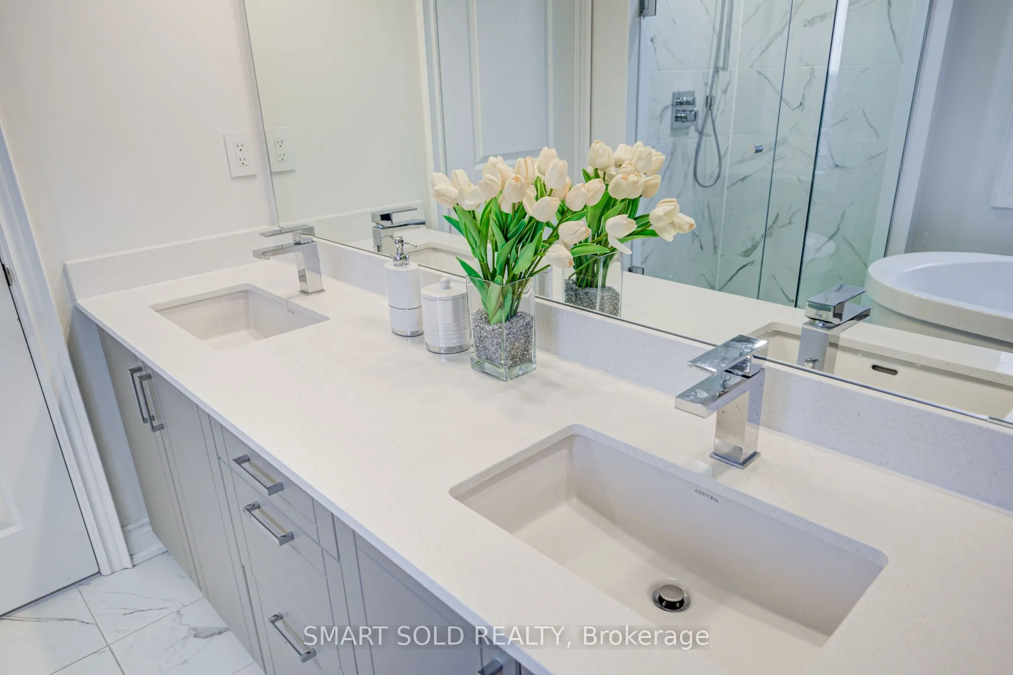 112 Carriage Shop Bend