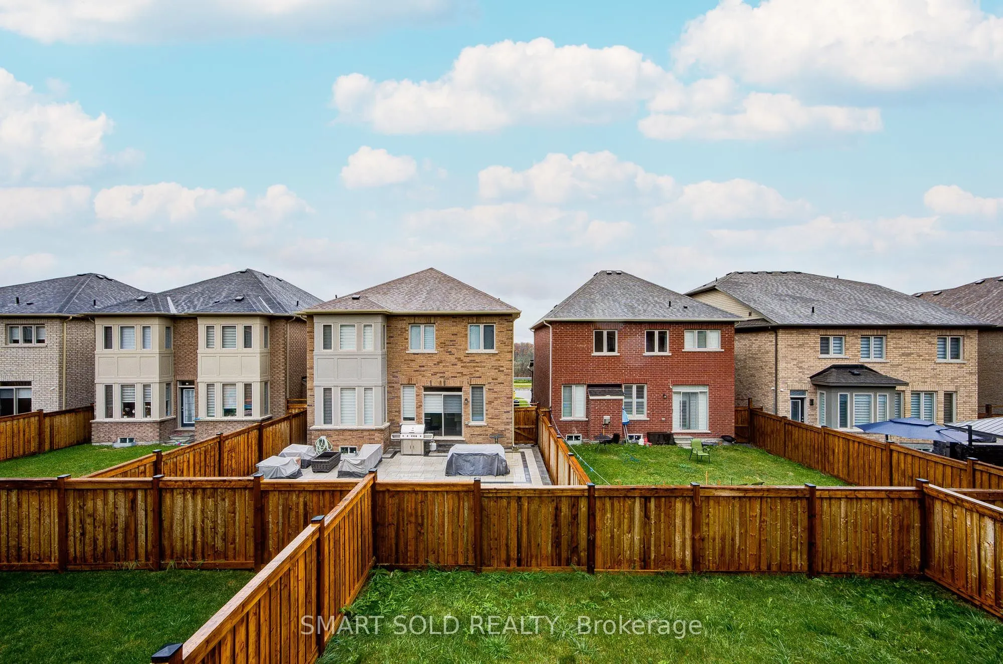 112 Carriage Shop Bend